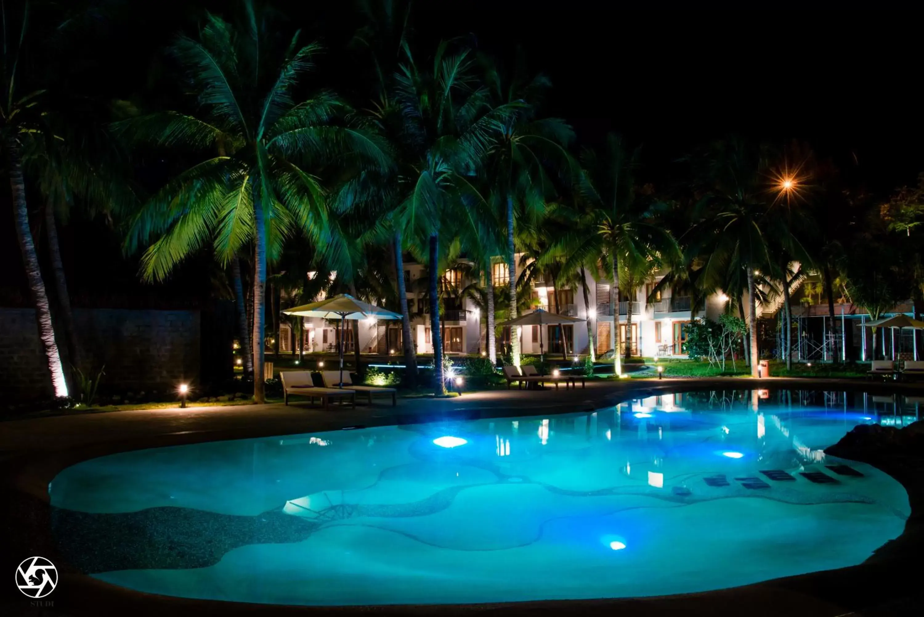 Swimming Pool in Casa Marina Resort