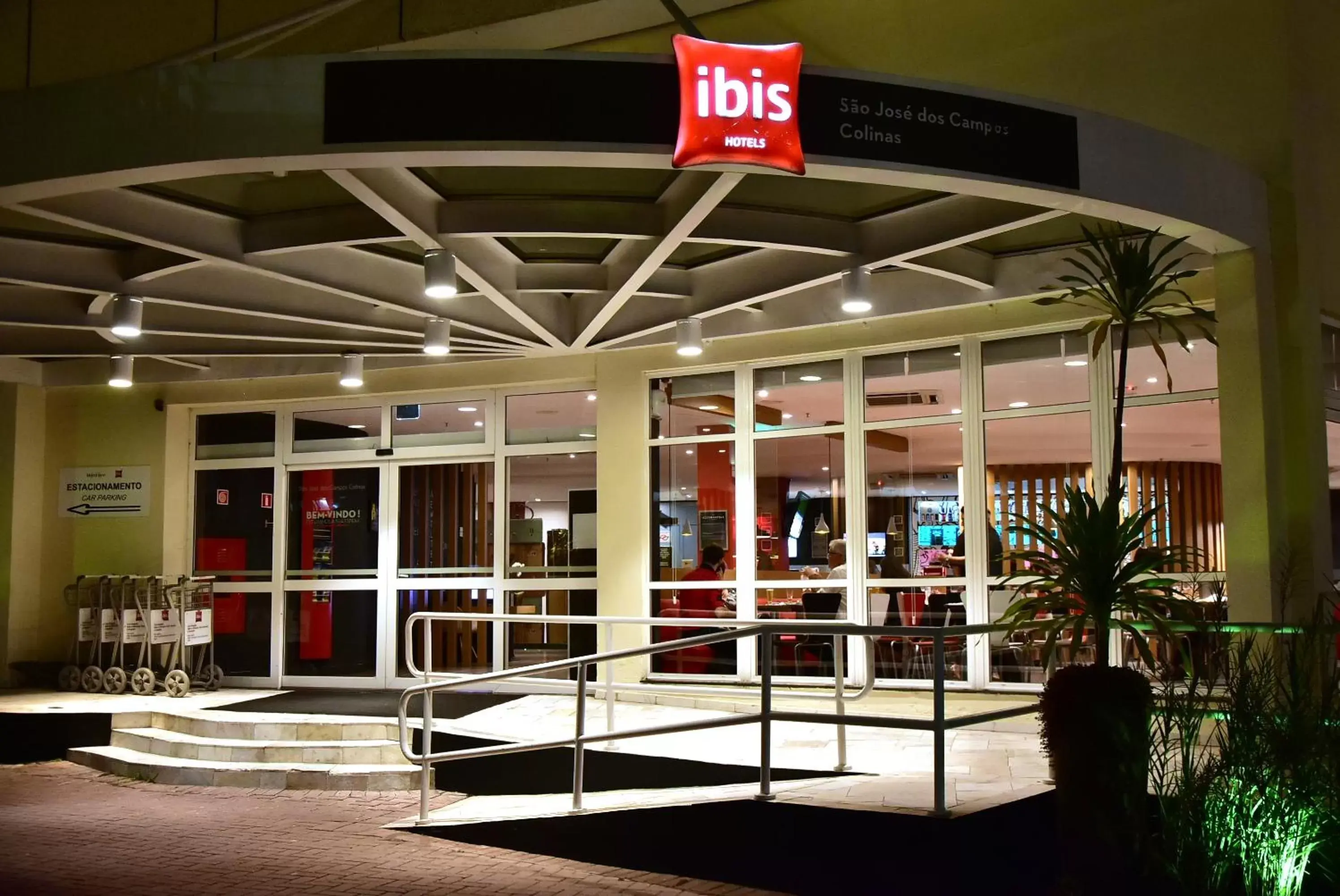 Facade/entrance in ibis Sao Jose dos Campos Colinas