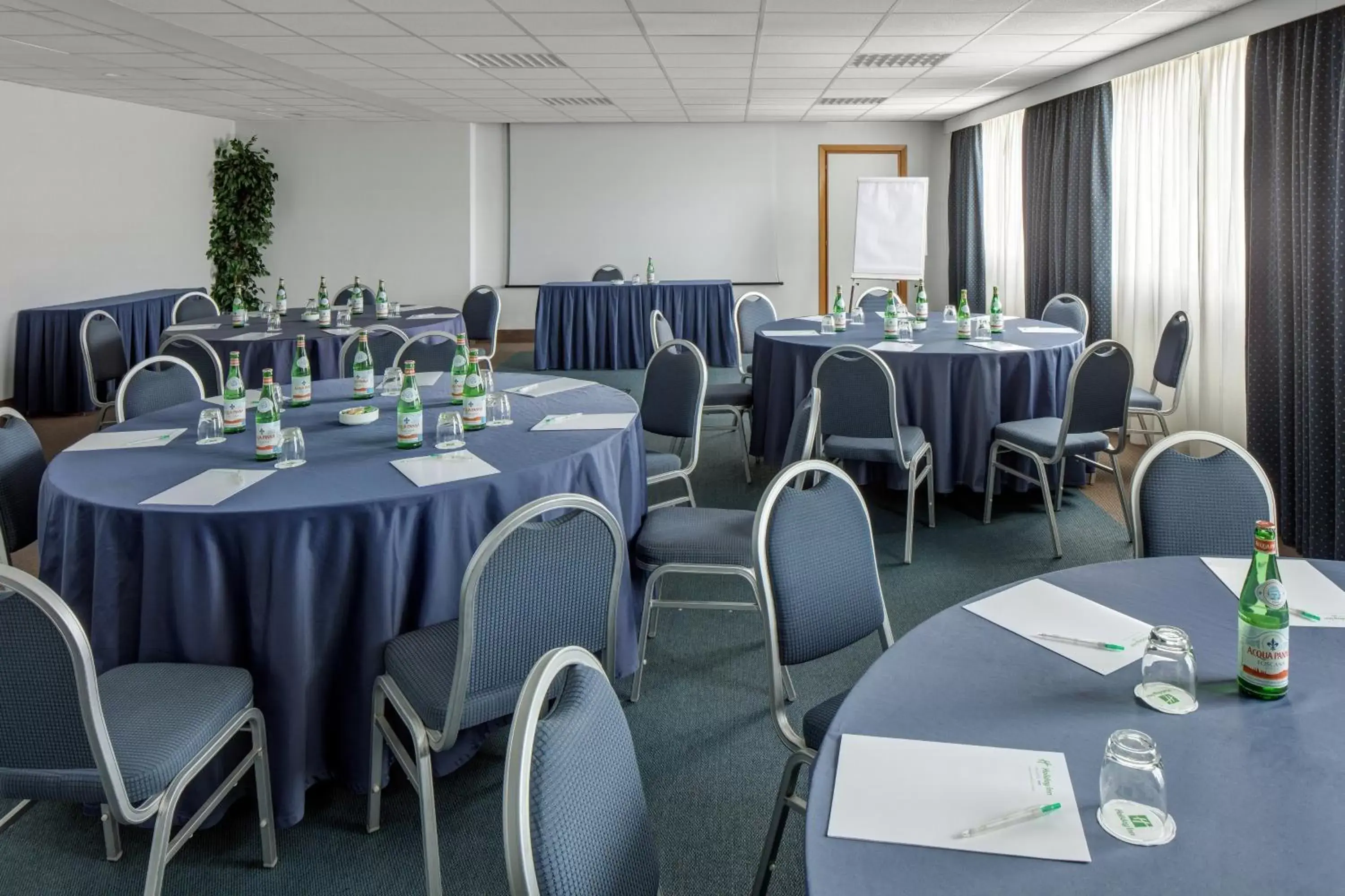 Meeting/conference room in Holiday Inn Rome - Eur Parco Dei Medici, an IHG Hotel
