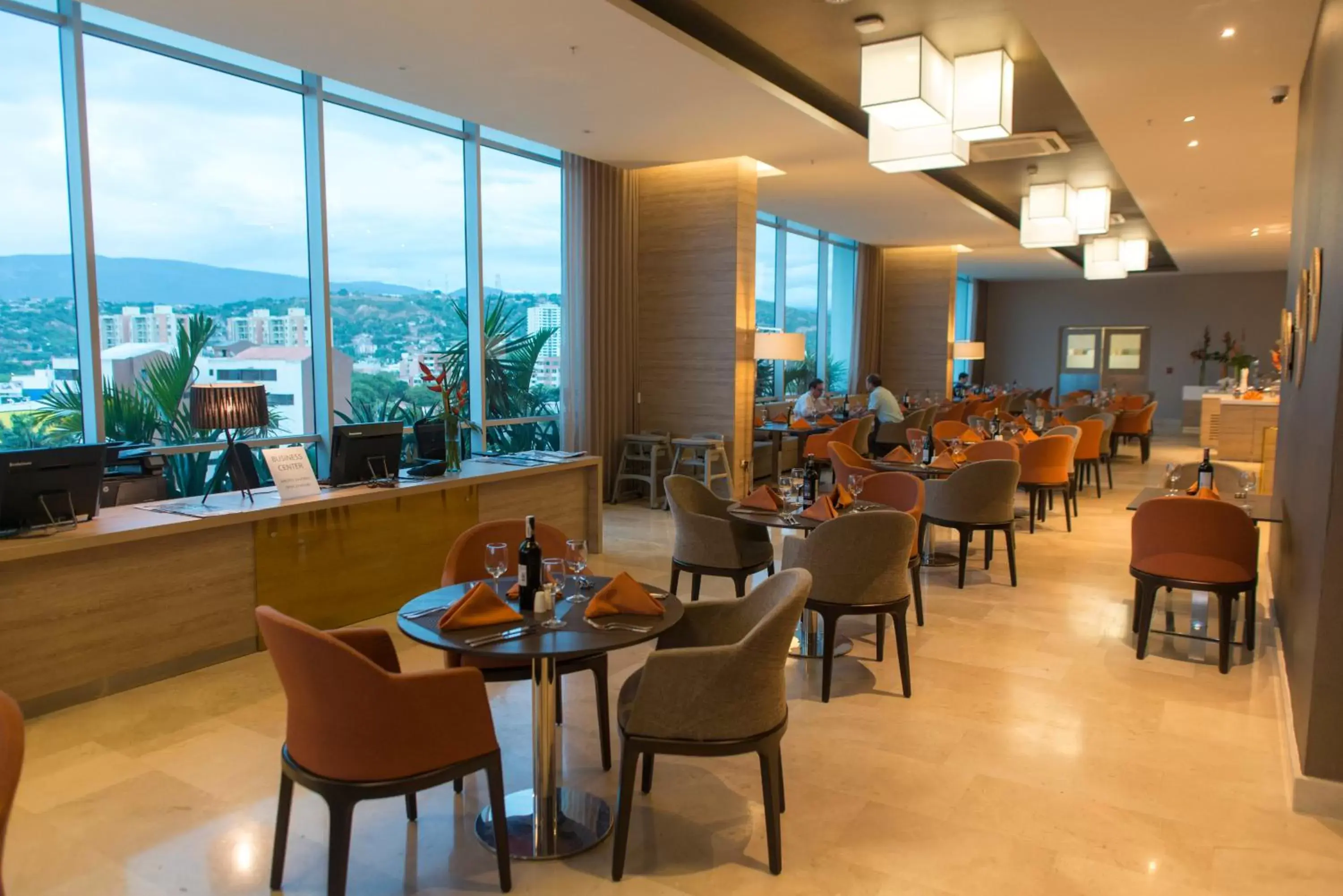 Restaurant/Places to Eat in Holiday Inn Cúcuta, an IHG Hotel