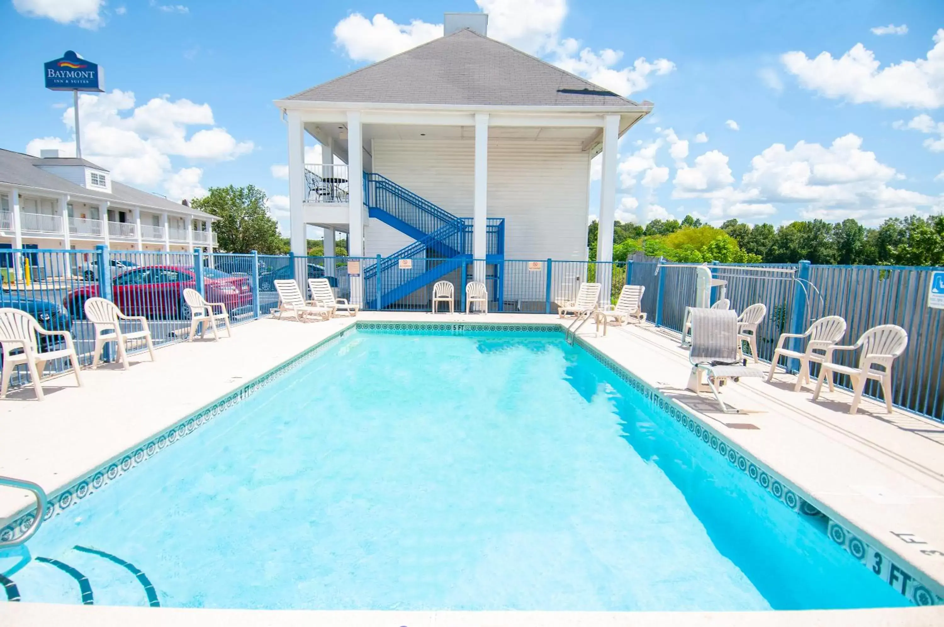Balcony/Terrace, Swimming Pool in Baymont by Wyndham Tuscaloosa