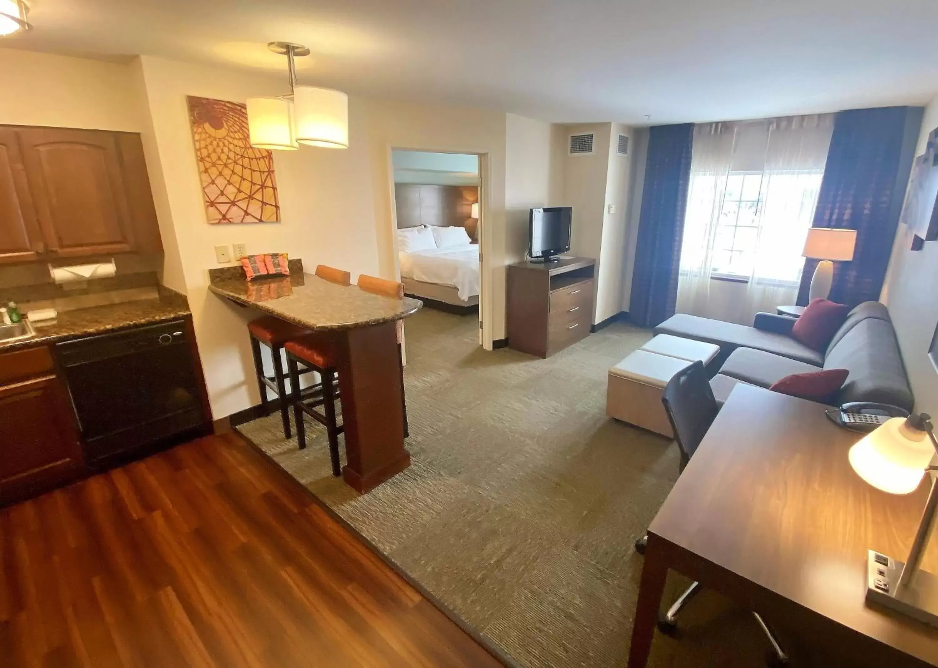 Photo of the whole room, Seating Area in Staybridge Suites Great Falls, an IHG Hotel