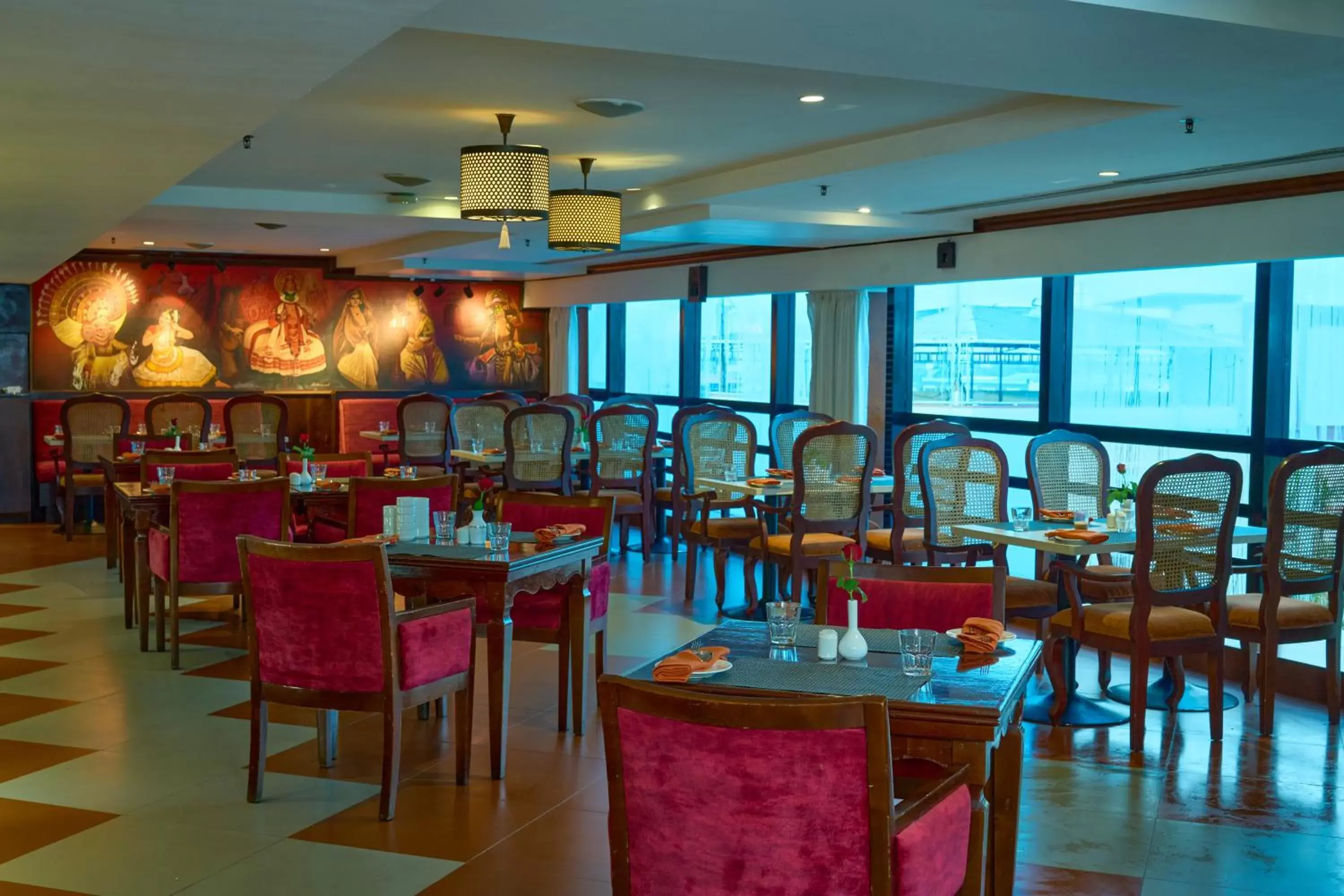 Restaurant/Places to Eat in The Raviz Calicut