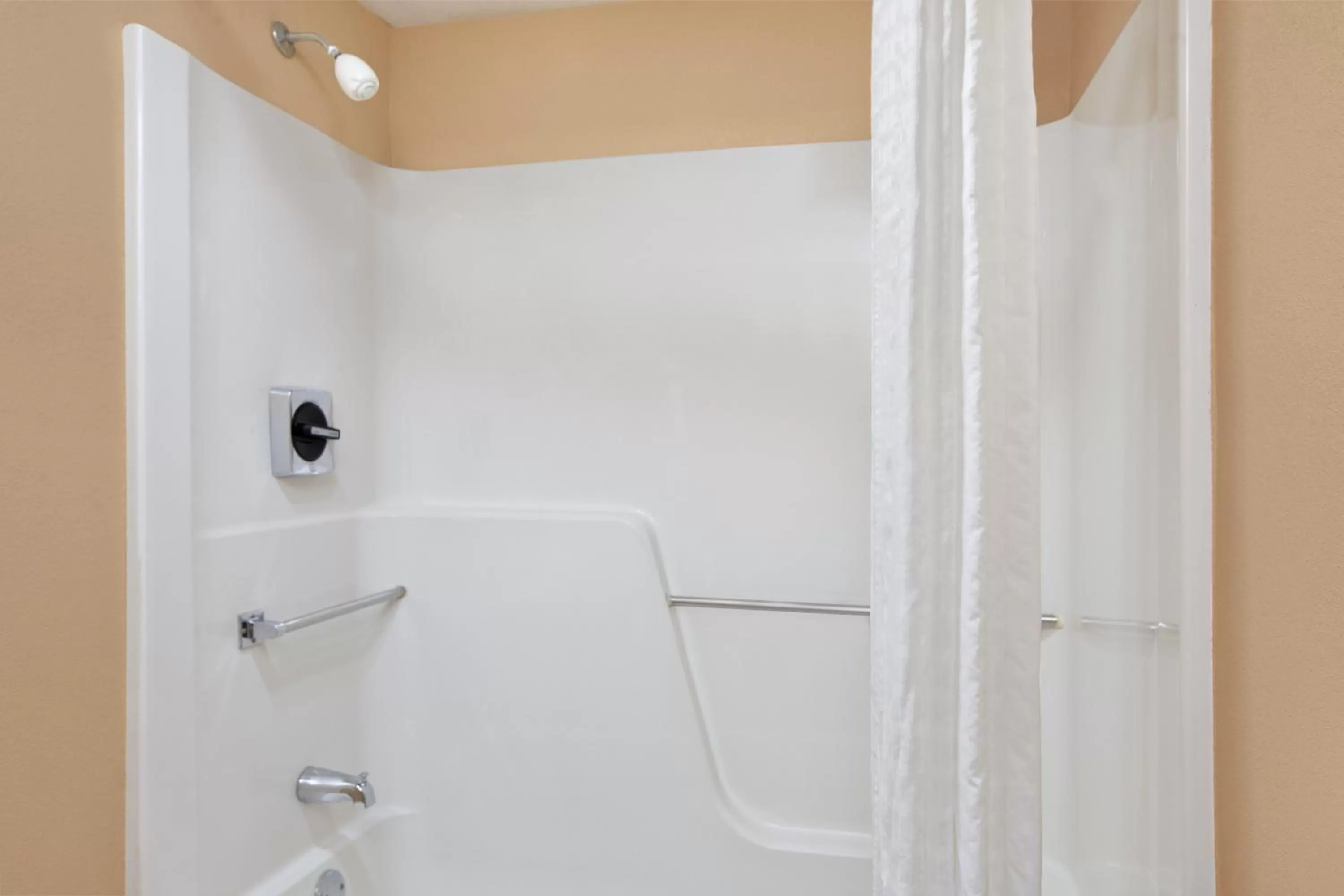 Bathroom in Days Inn by Wyndham Hagerstown I-70