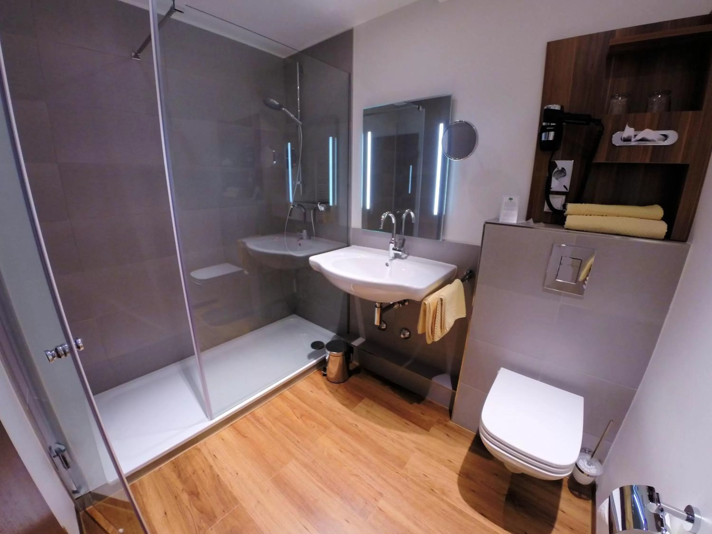 Shower in Frommanns Landhotel