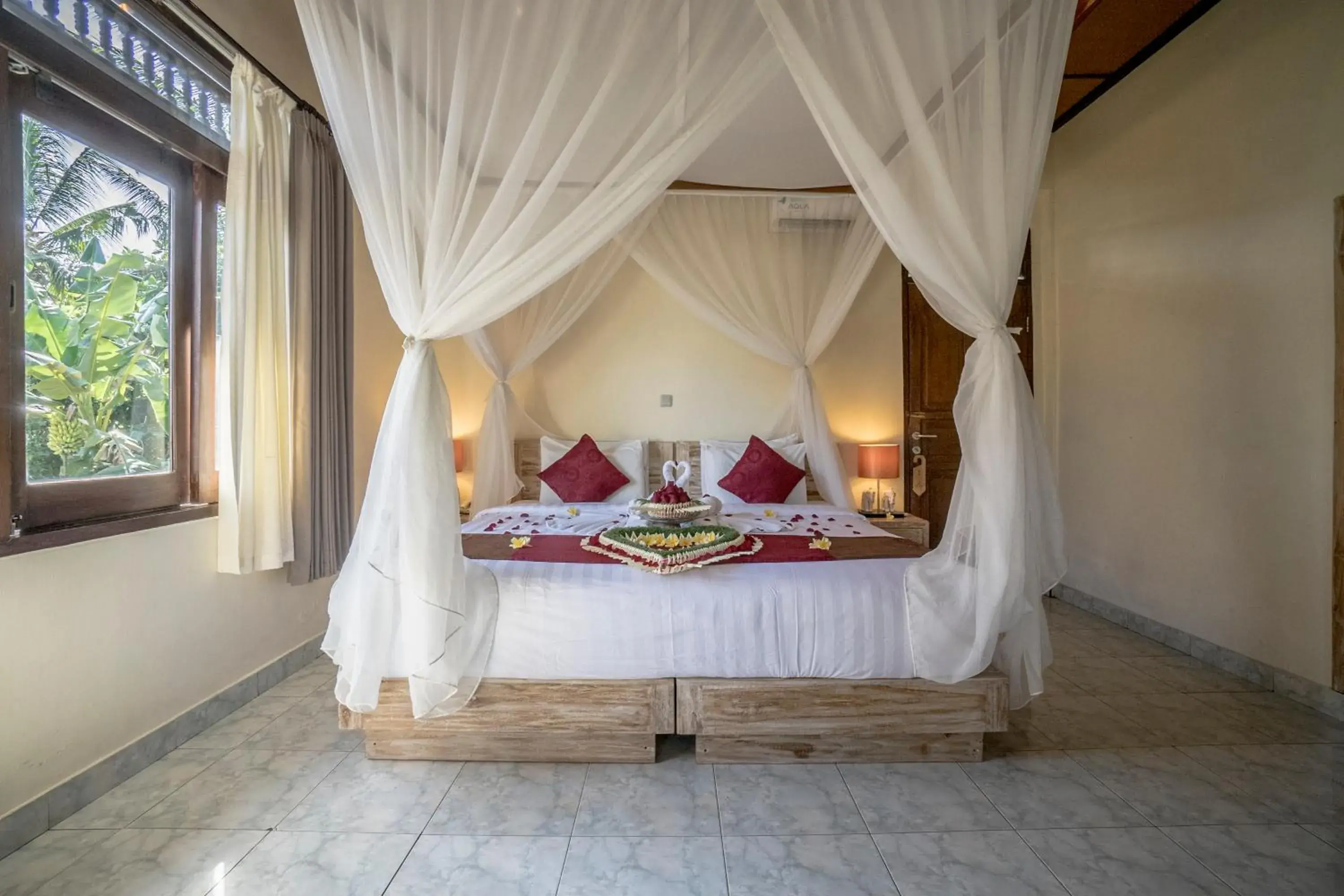 Photo of the whole room, Bed in Nick's Hidden Cottages by Mahaputra-CHSE Certified