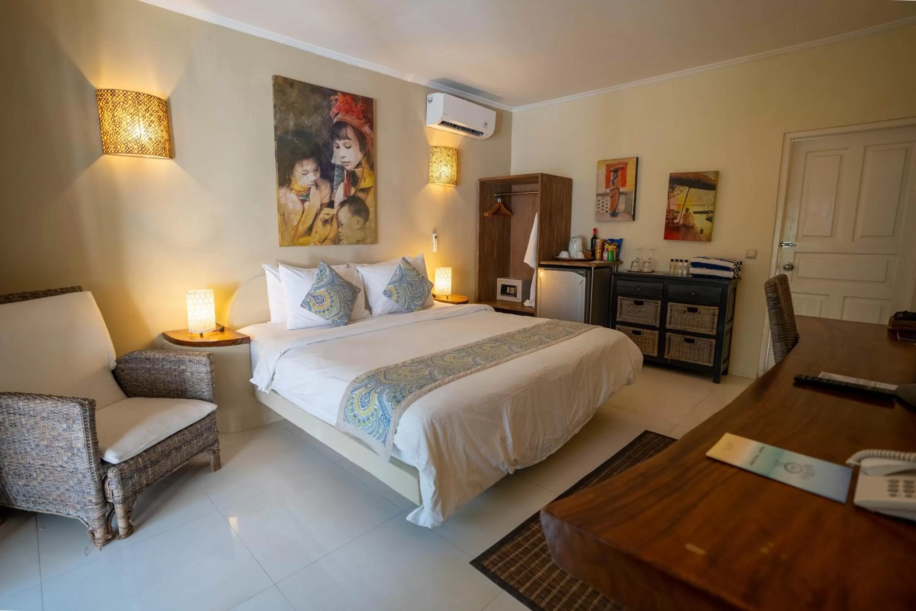 Private Plunge Pool Room in Scallywags Resort