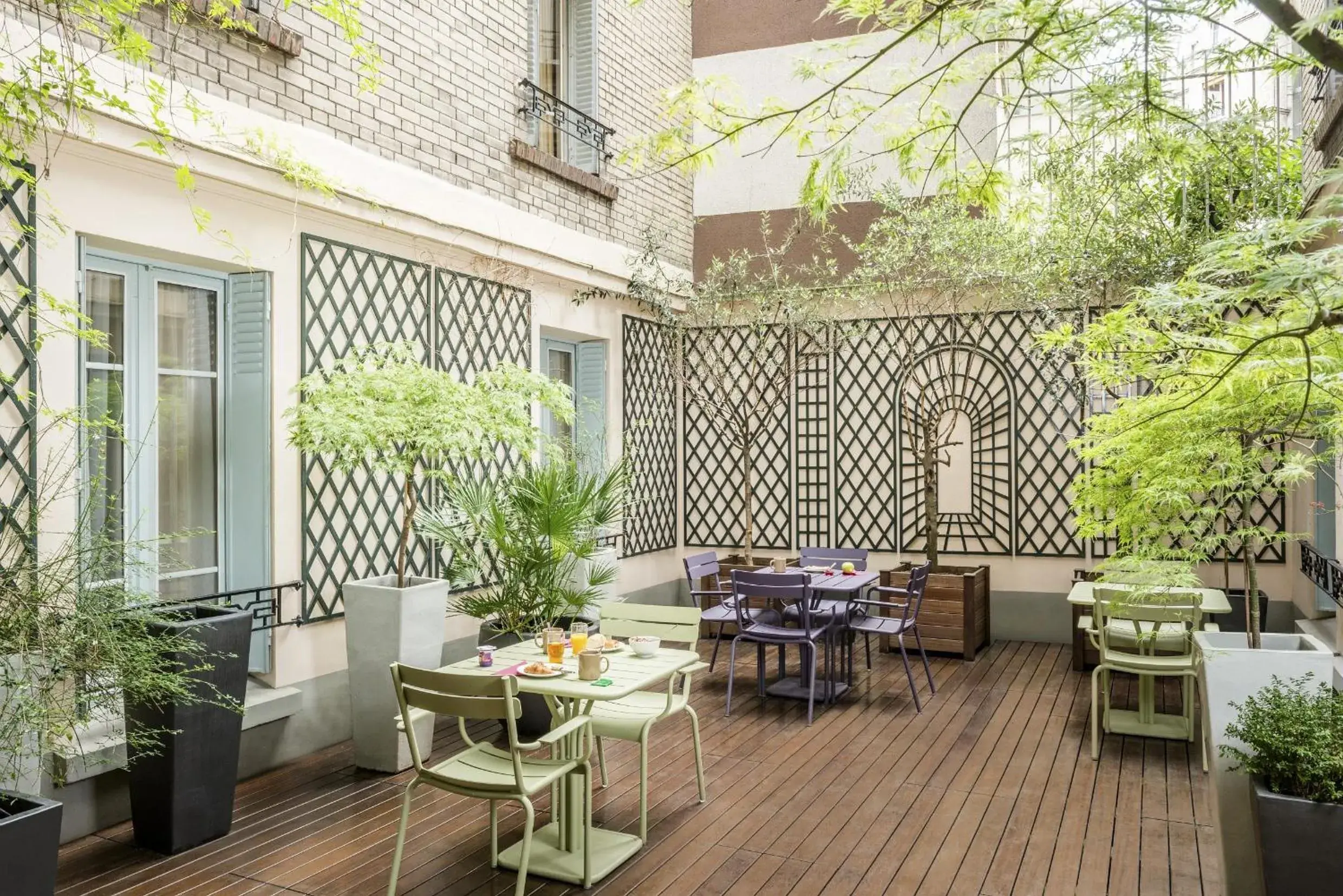 Balcony/Terrace, Restaurant/Places to Eat in Aparthotel Adagio Access Paris Philippe Auguste