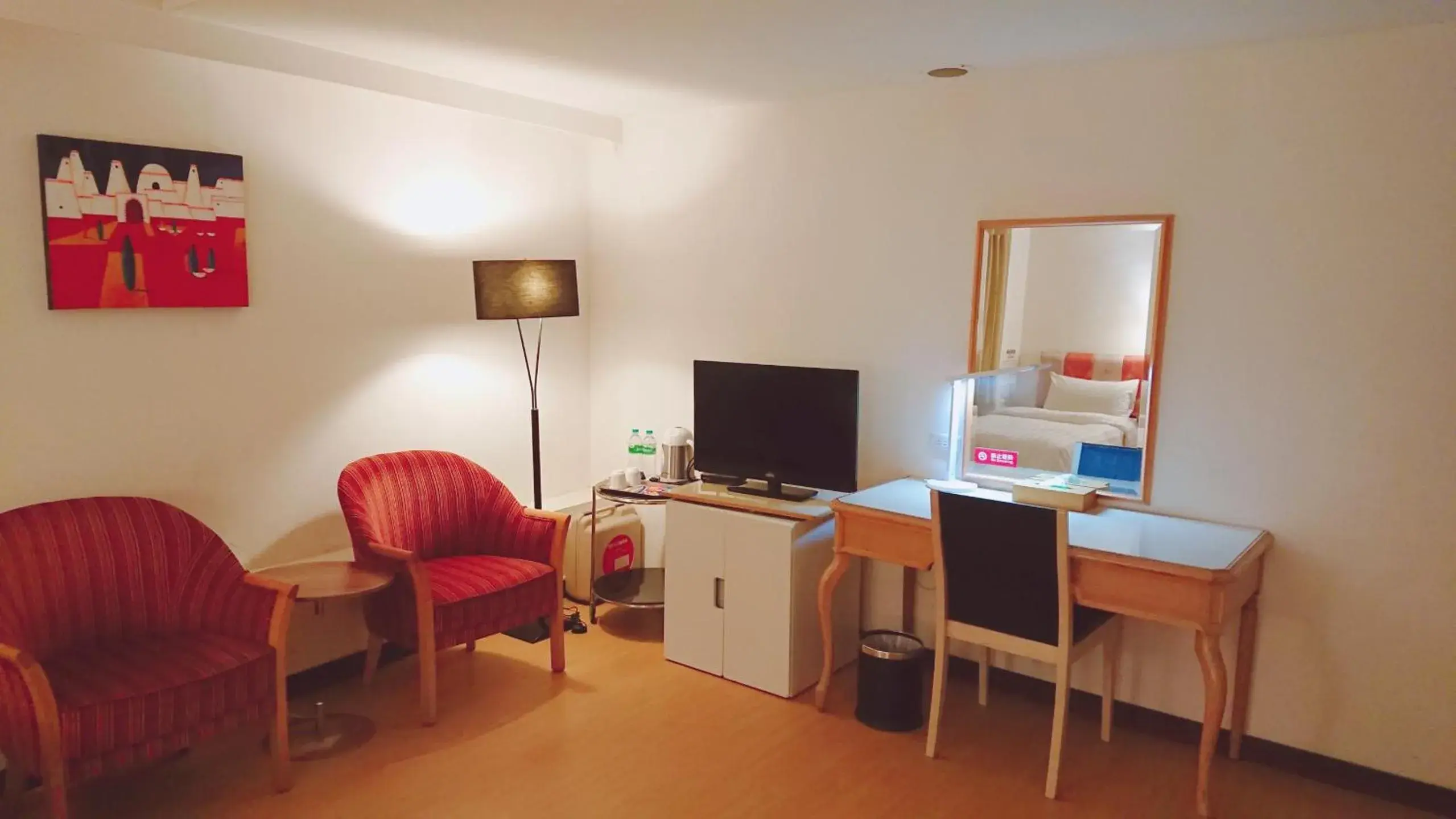 Large Twin Room in 高第商旅 Gaudi Hotel Large Twin Room in 高第商旅 Gaudi Hotel