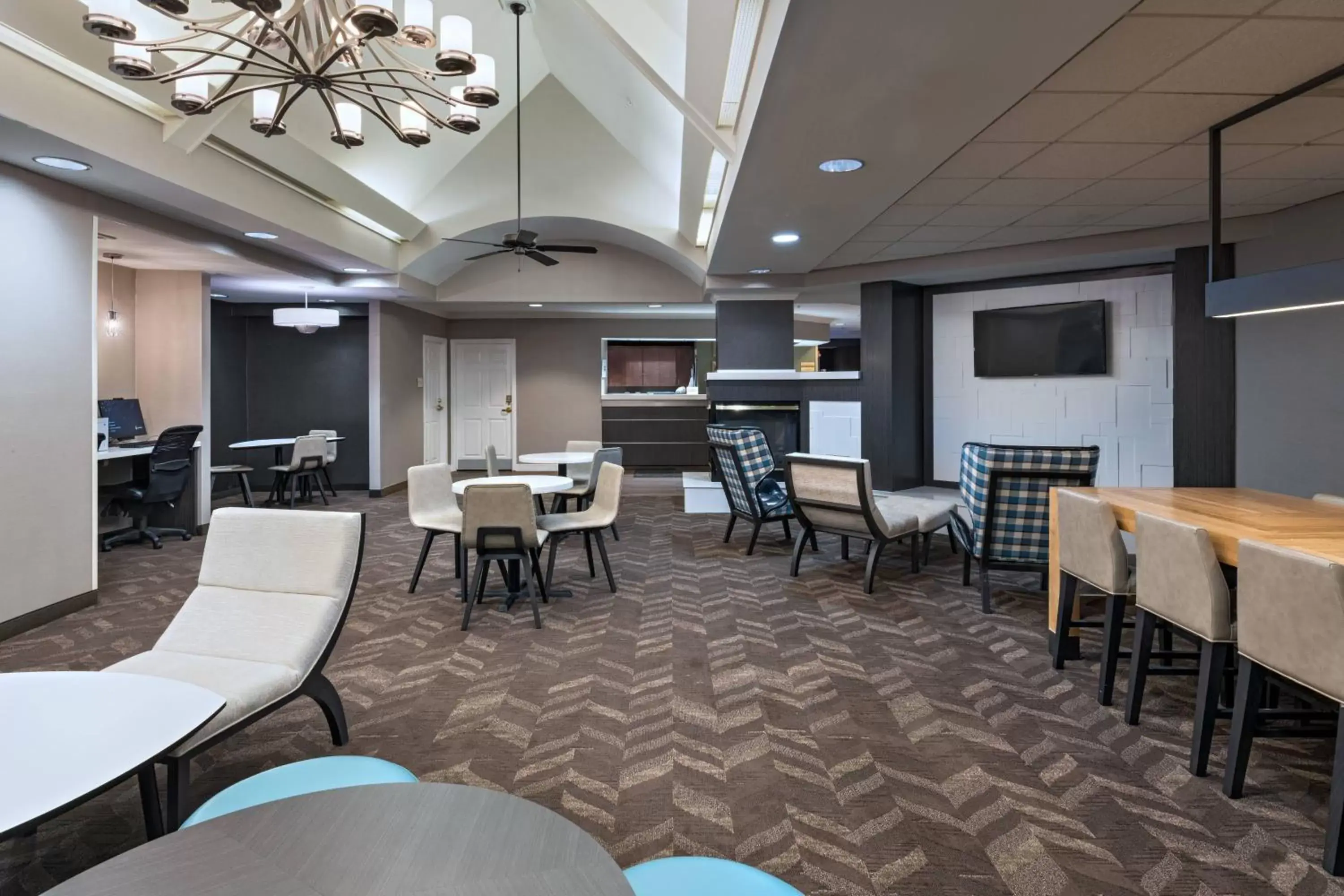 Lobby or reception, Restaurant/Places to Eat in Residence Inn Shreveport Airport