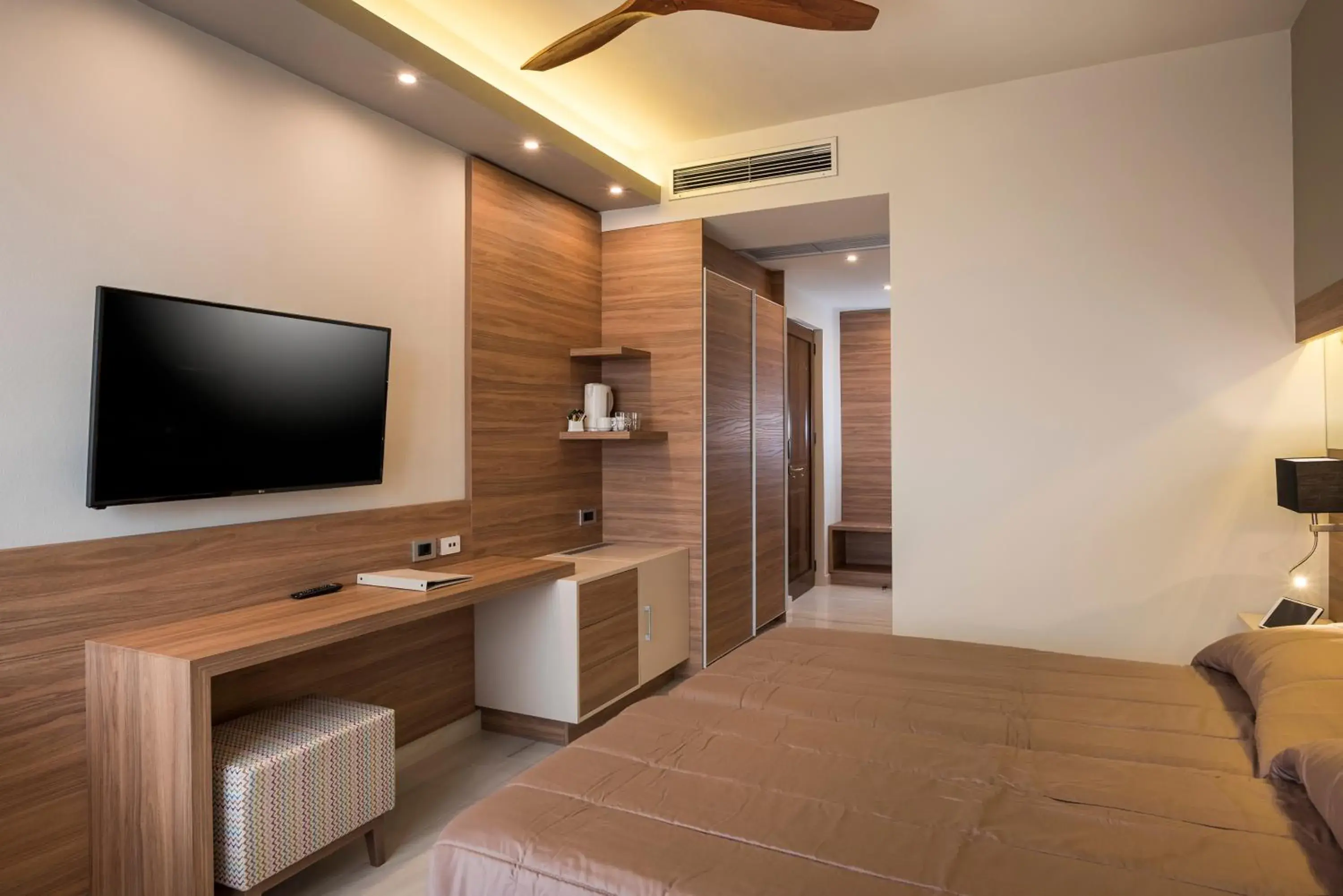 TV/Entertainment Center in Atrion Resort Hotel