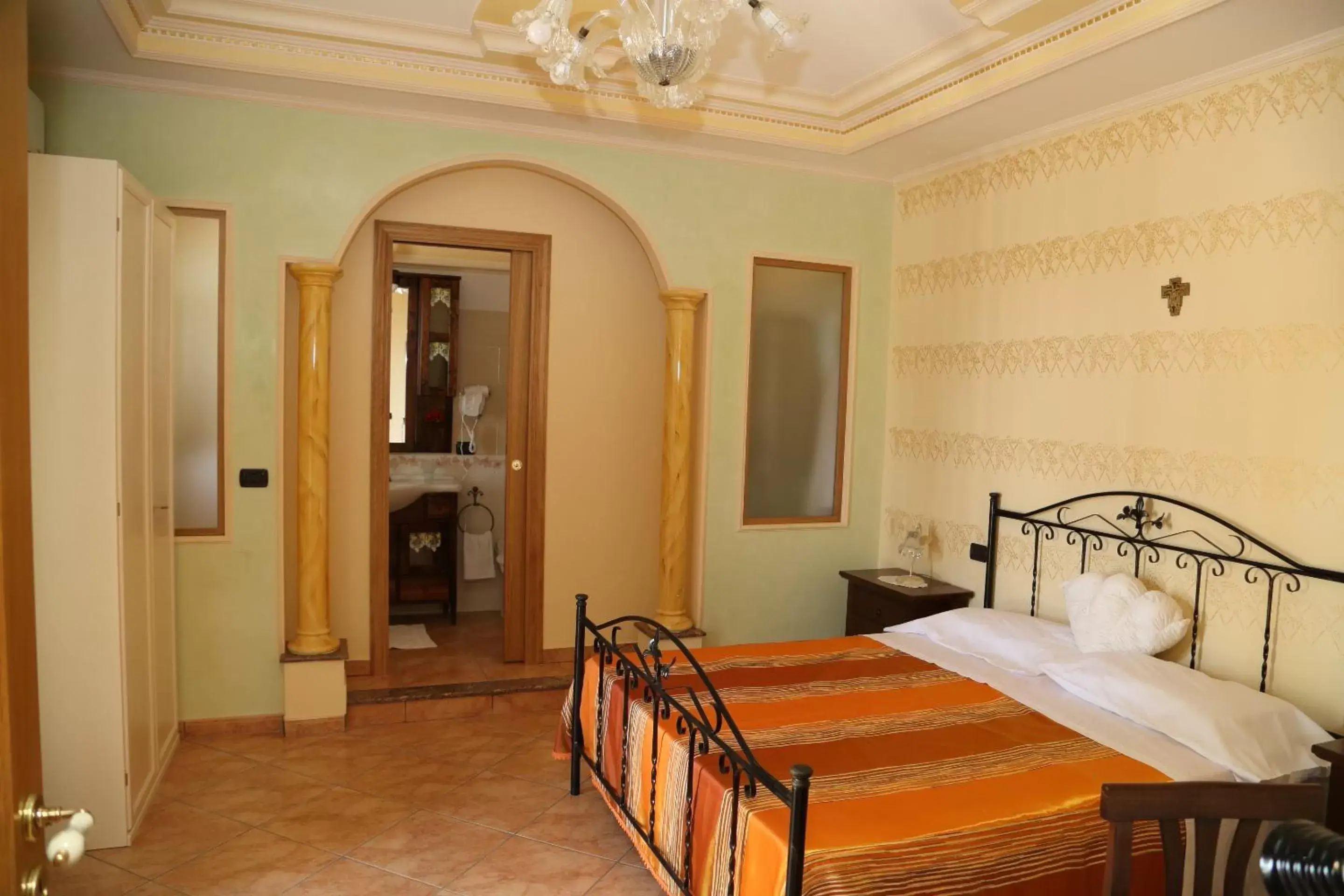 Bed in Villa Manno