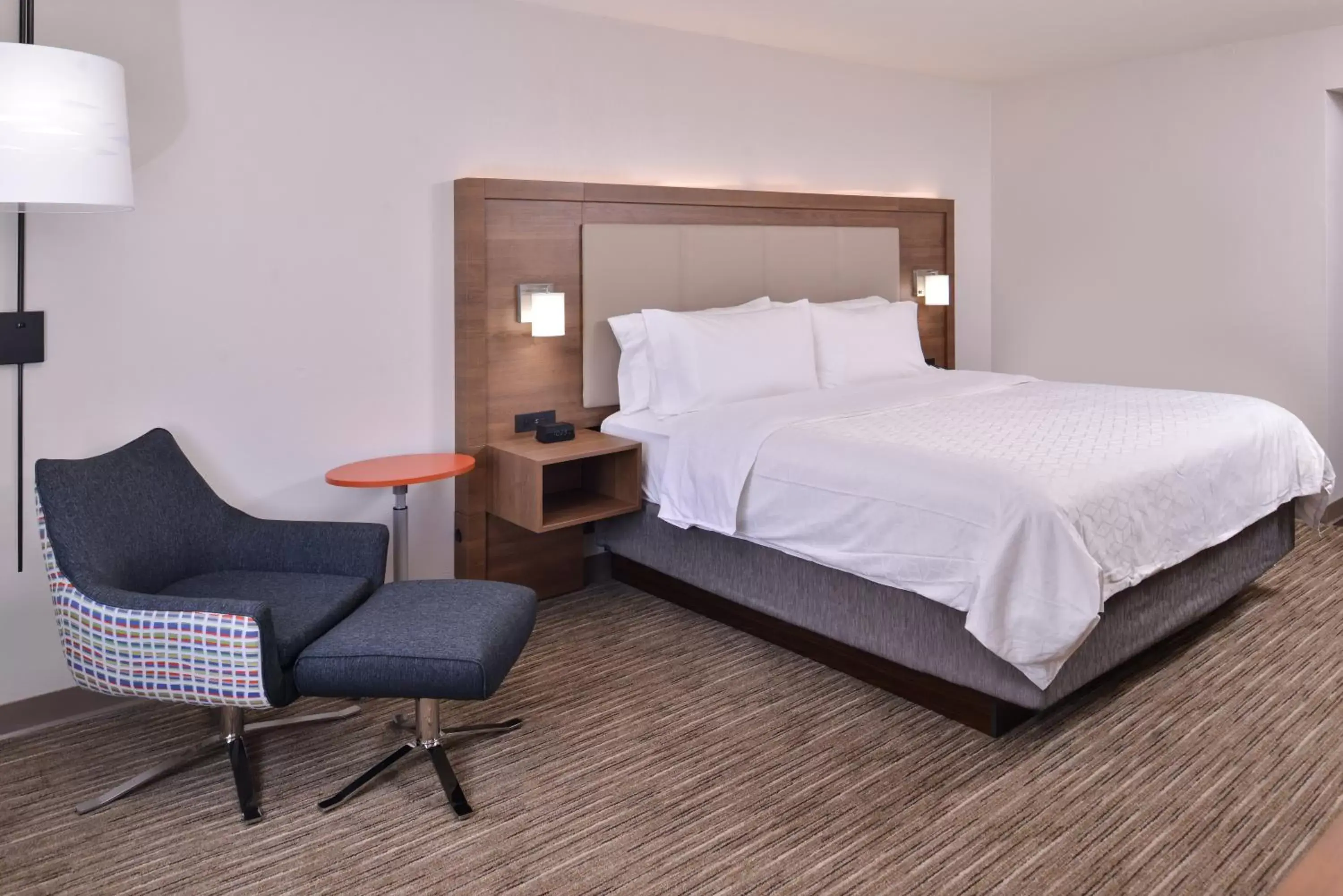 Photo of the whole room, Bed in Holiday Inn Express Hotel and Suites Mesquite, an IHG Hotel