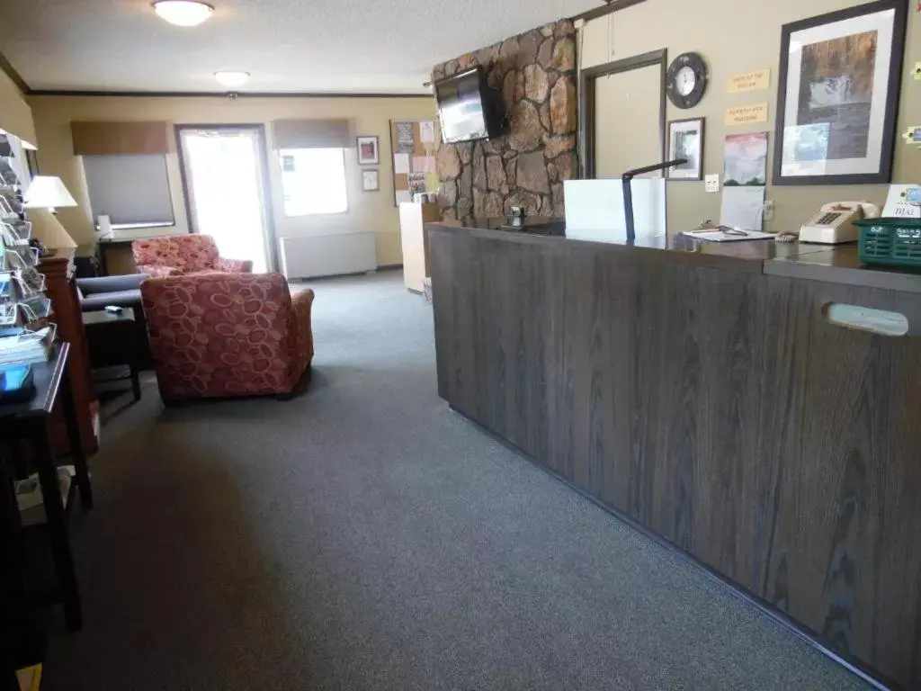 Lobby/Reception in Yellowstone Motel
