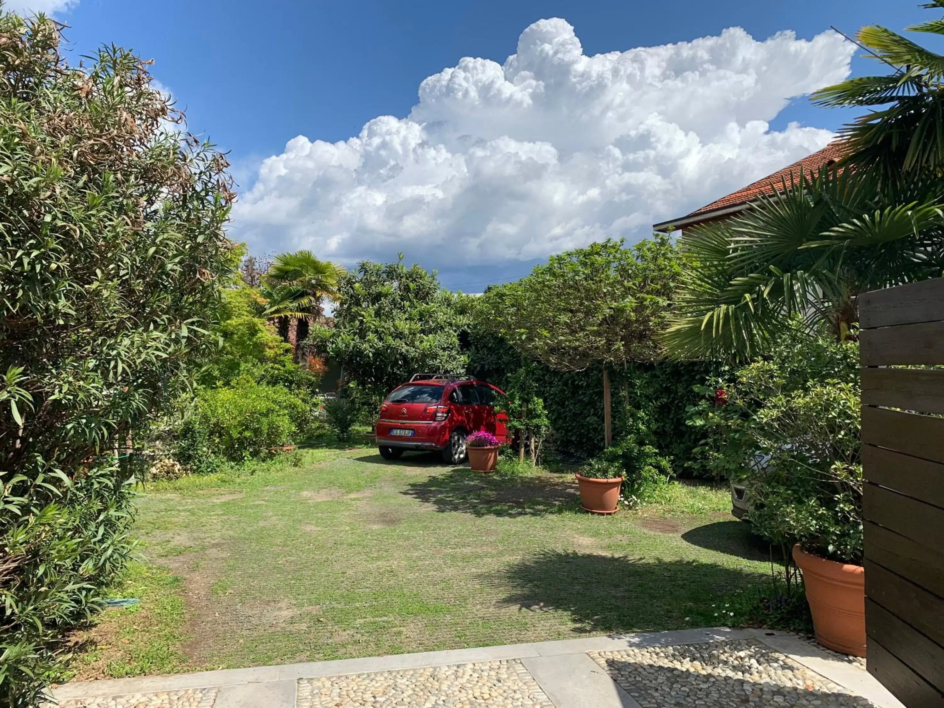 Garden view, Garden in CASABELLA-LAGO MAGGIORE