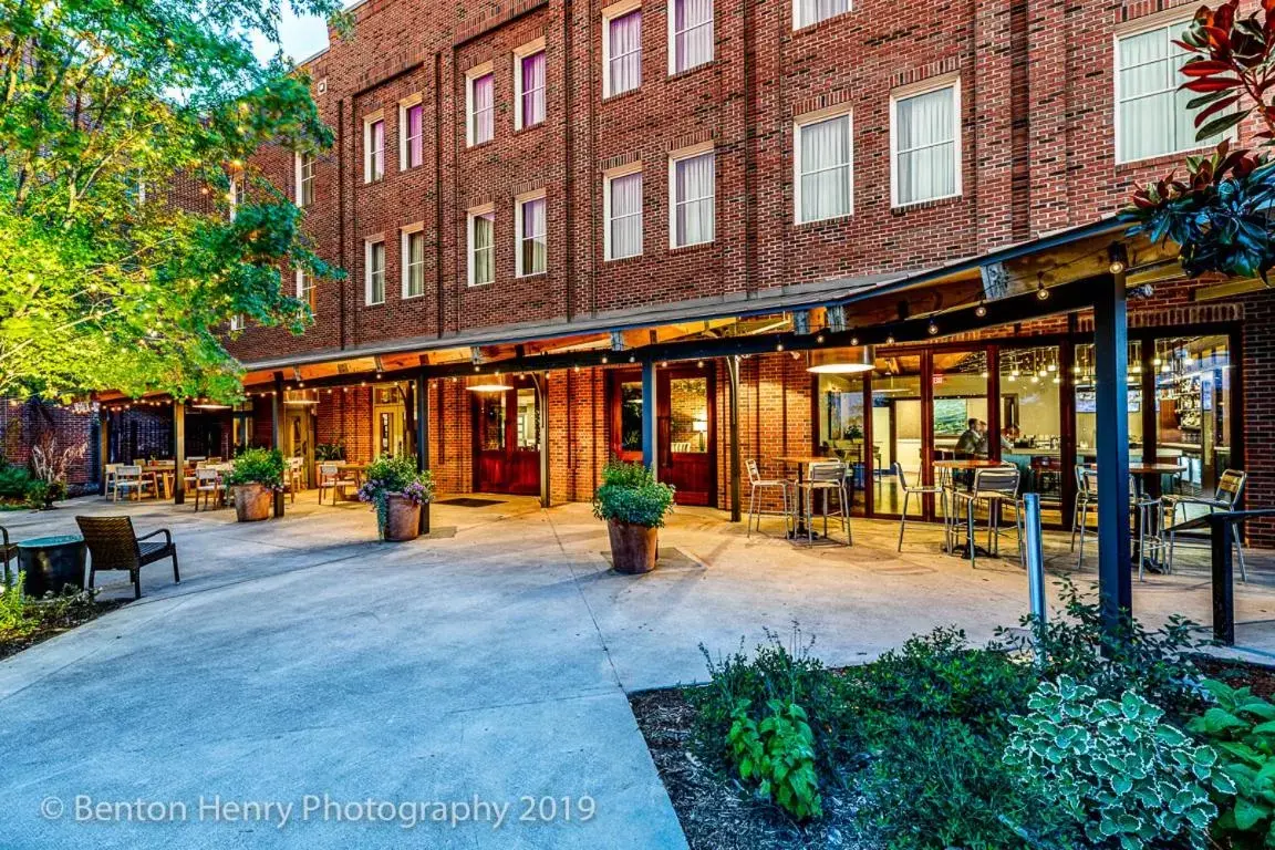 Inner courtyard view, Property Building in The Inn At The Crossroads