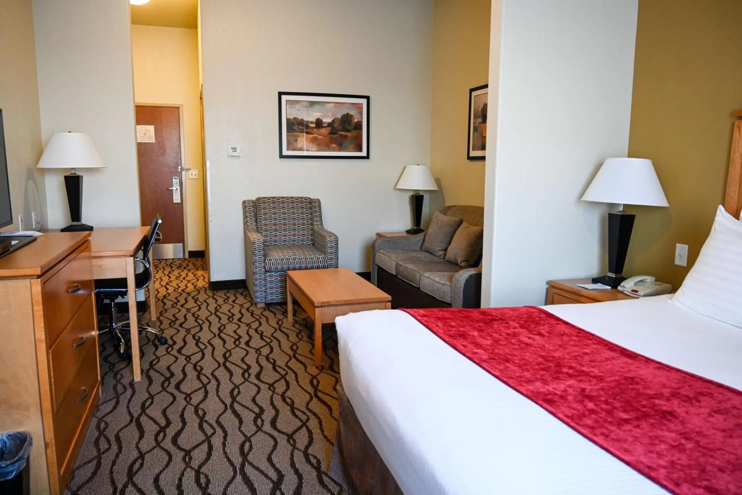 Photo of the whole room in Best Western Plus Guymon Hotel & Suites Photo of the whole room in Best Western Plus Guymon Hotel & Suites