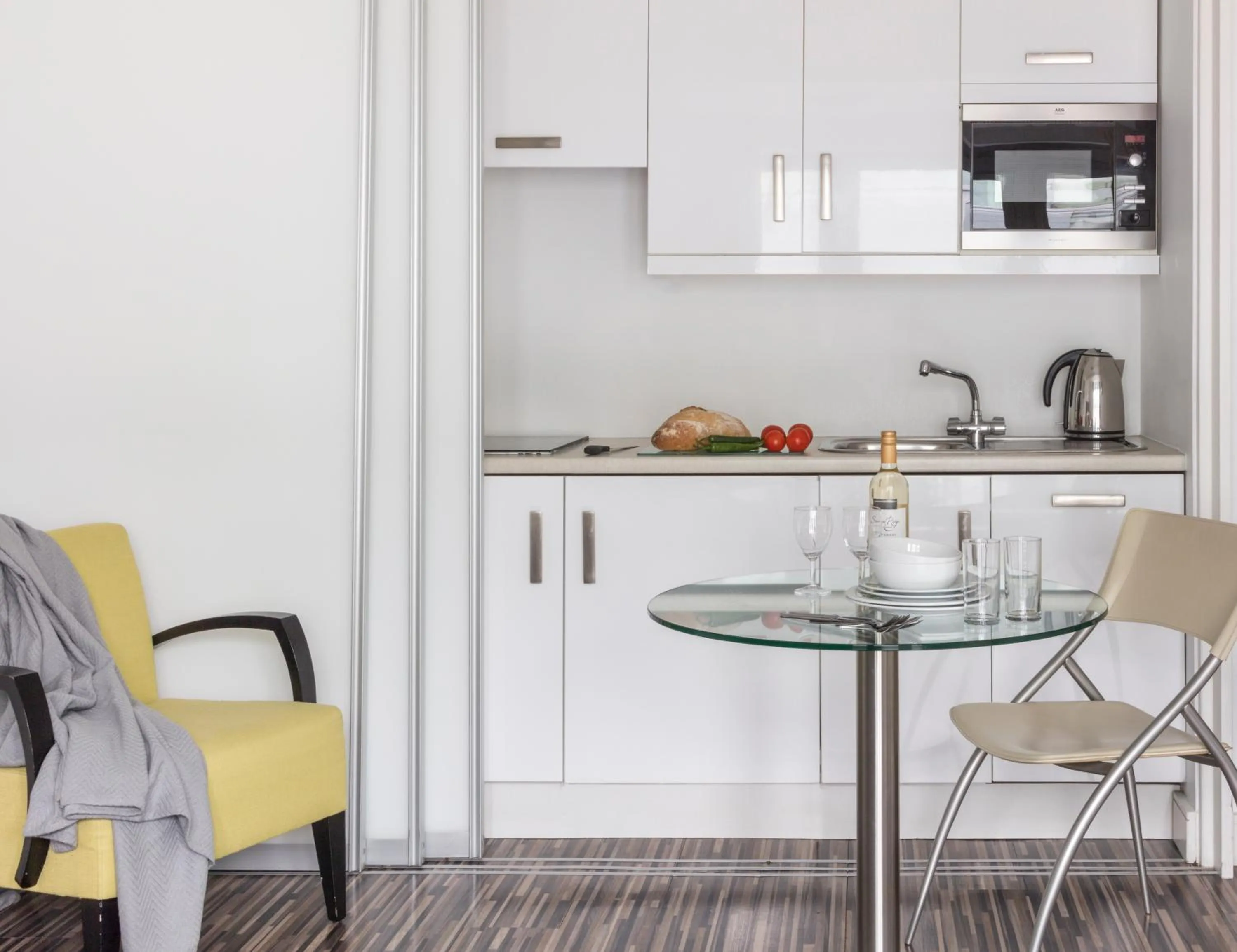 Kitchen or kitchenette in SACO Holborn – Lamb’s Conduit St