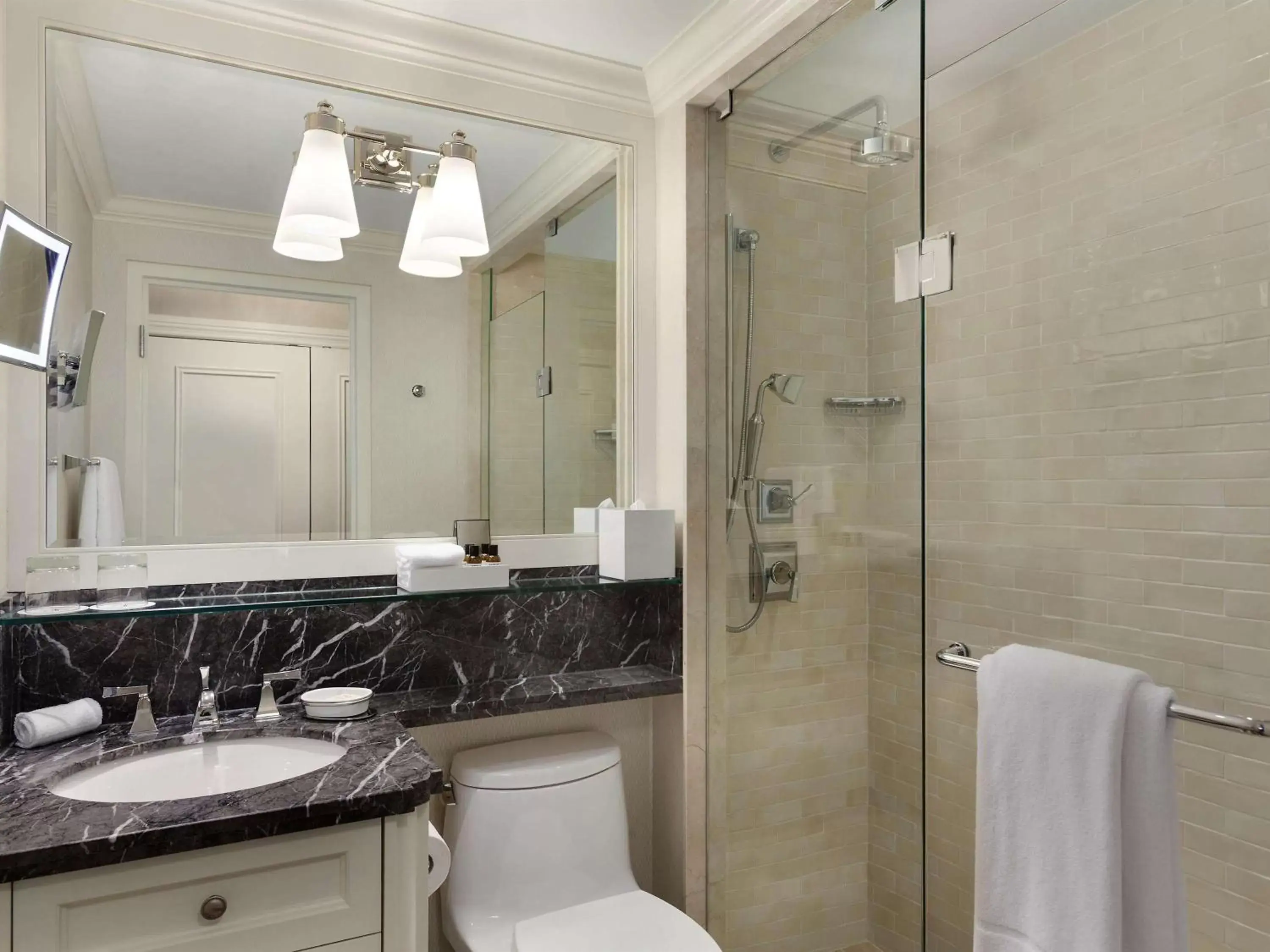 Photo of the whole room, Bathroom in Fairmont Royal York Hotel