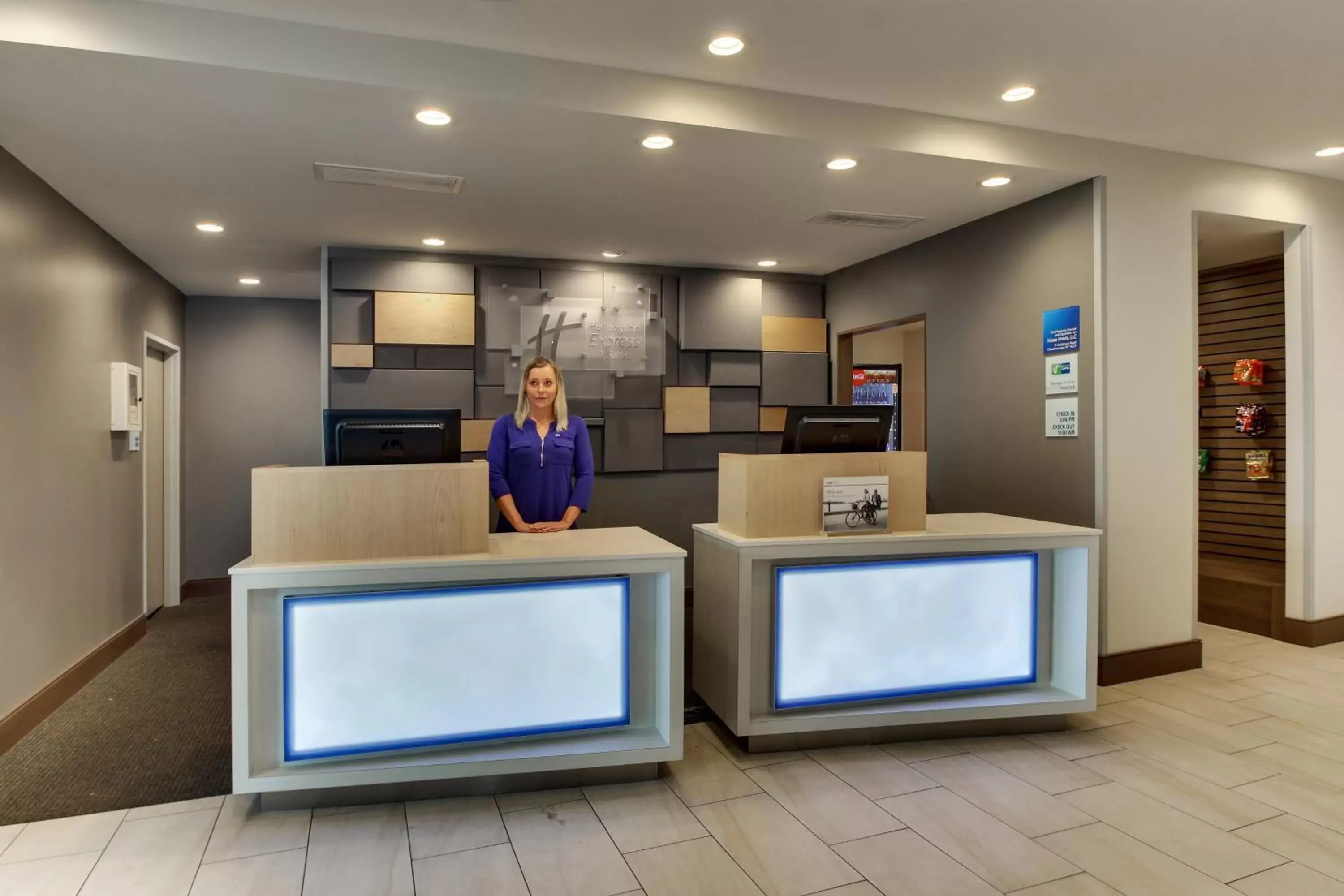 Lobby or reception, Lobby/Reception in Holiday Inn Express & Suites - Ithaca, an IHG Hotel