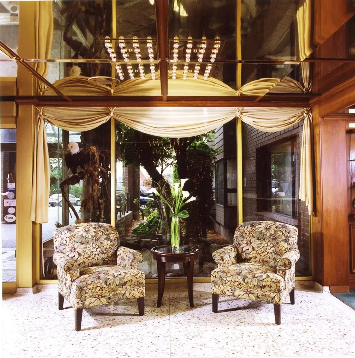 Lobby or reception, Seating Area in Crest Hotel