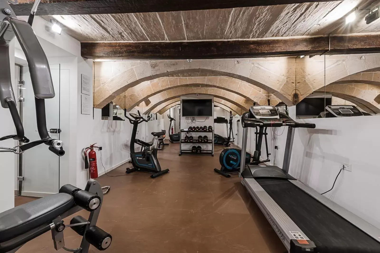 Fitness centre/facilities, Fitness Center/Facilities in Osborne Hotel