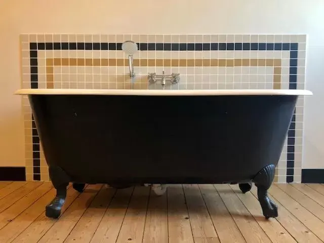 Bathroom in LA MUSARDE