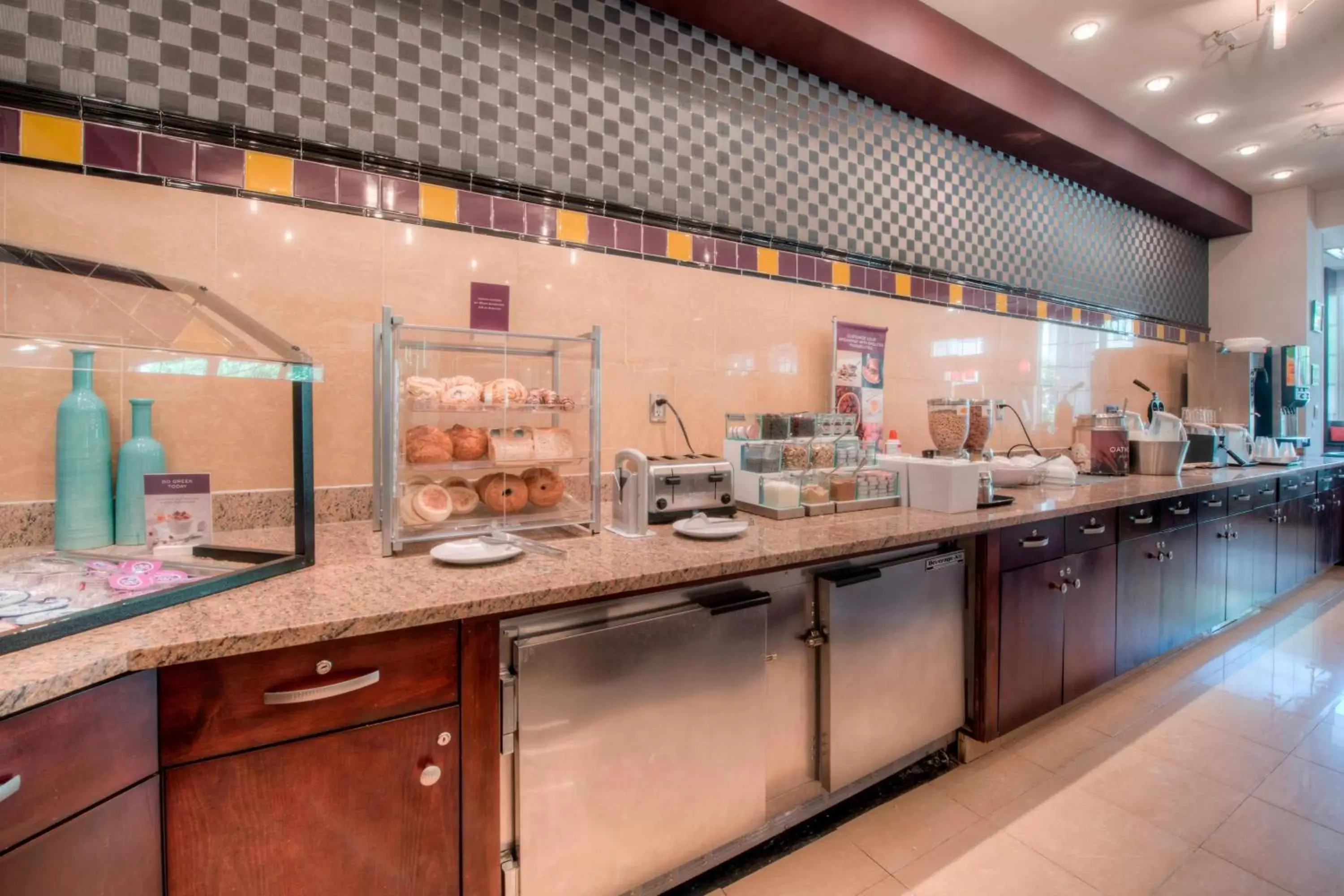 Breakfast, Restaurant/Places to Eat in Residence Inn by Marriott Chapel Hill