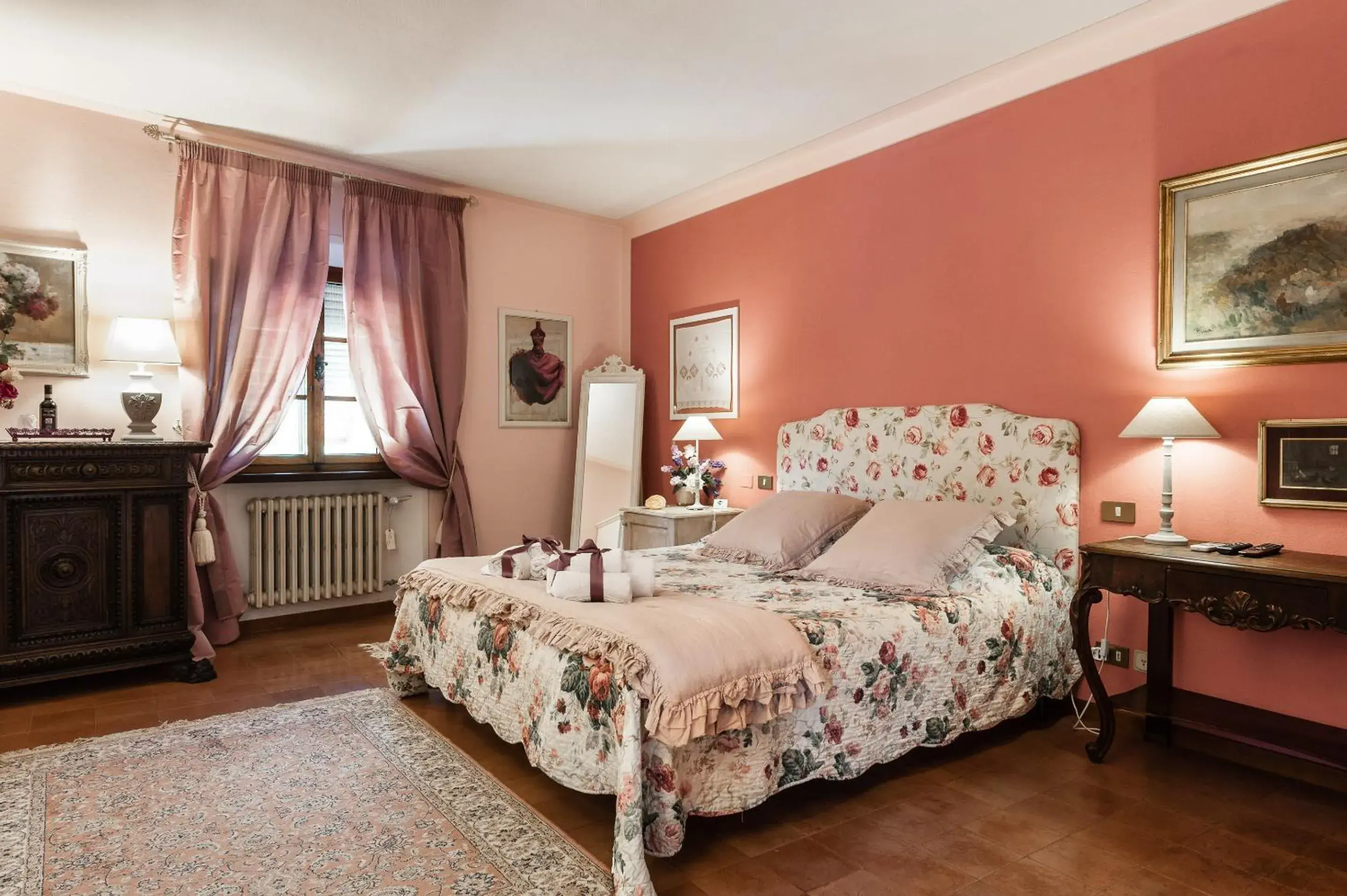 Bedroom, Bed in Giardino della Pieve Relais