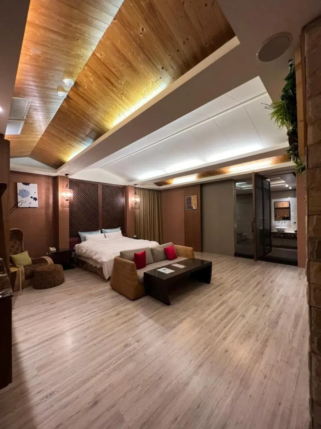 Bedroom in Her Home Spa Motel Douliu