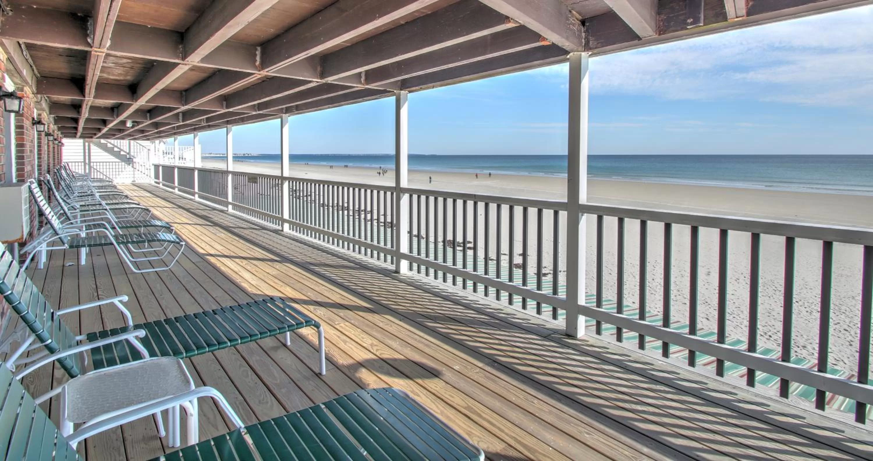Balcony/Terrace in Norseman Resort on the Beach