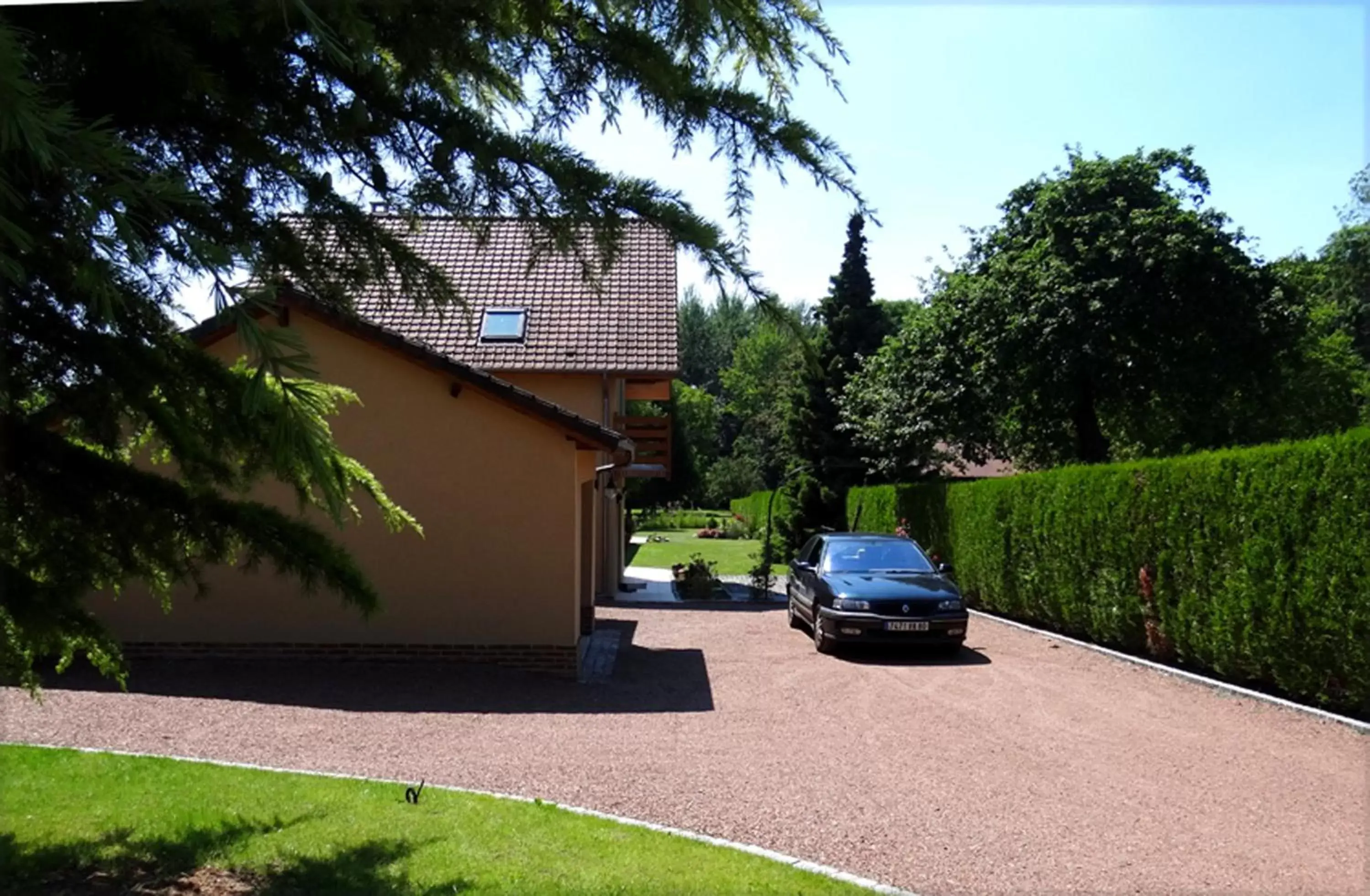 Facade/entrance, Property Building in Le Chemin d'Ulphe