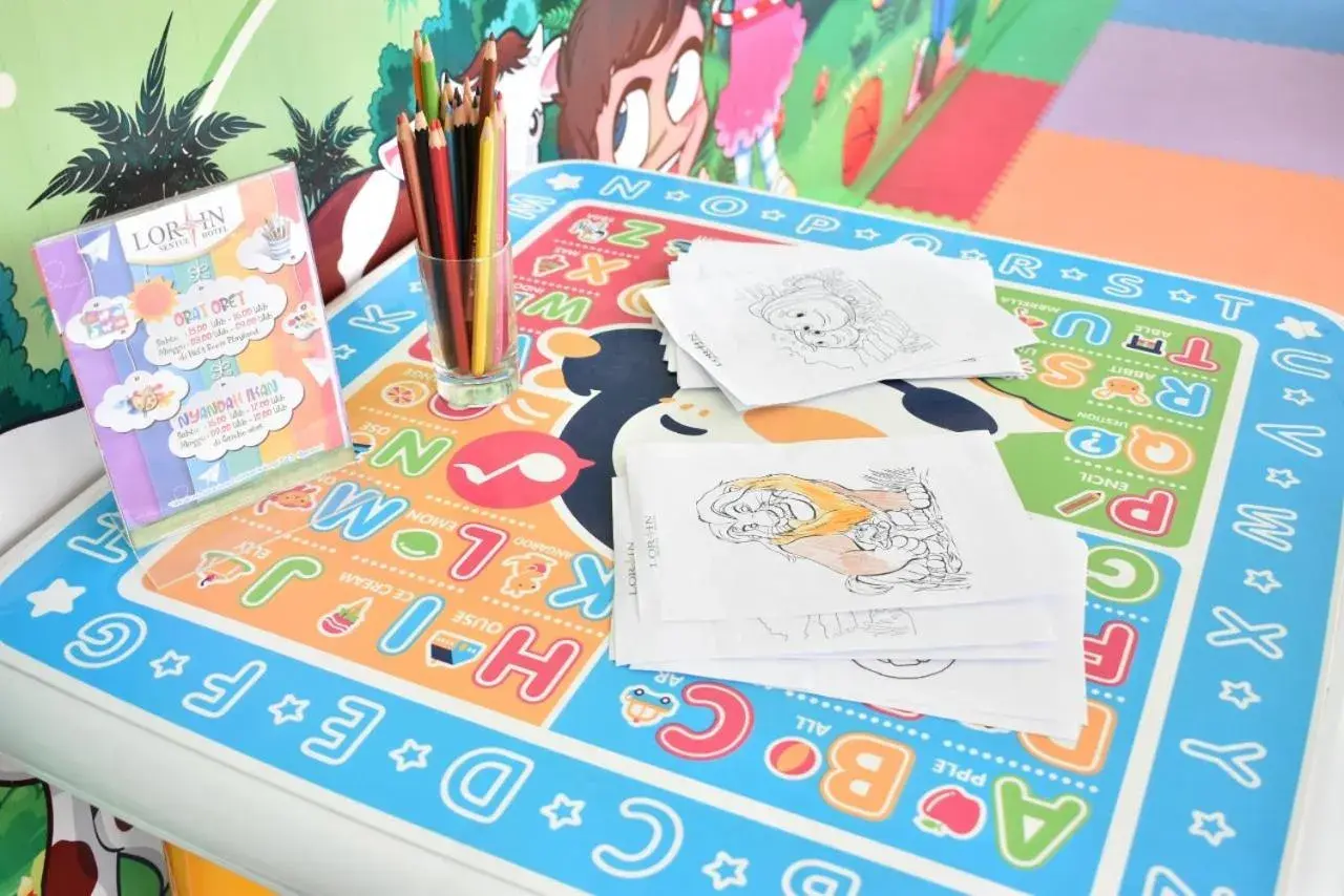 Swimming pool in Lorin Sentul Hotel Swimming pool in Lorin Sentul Hotel