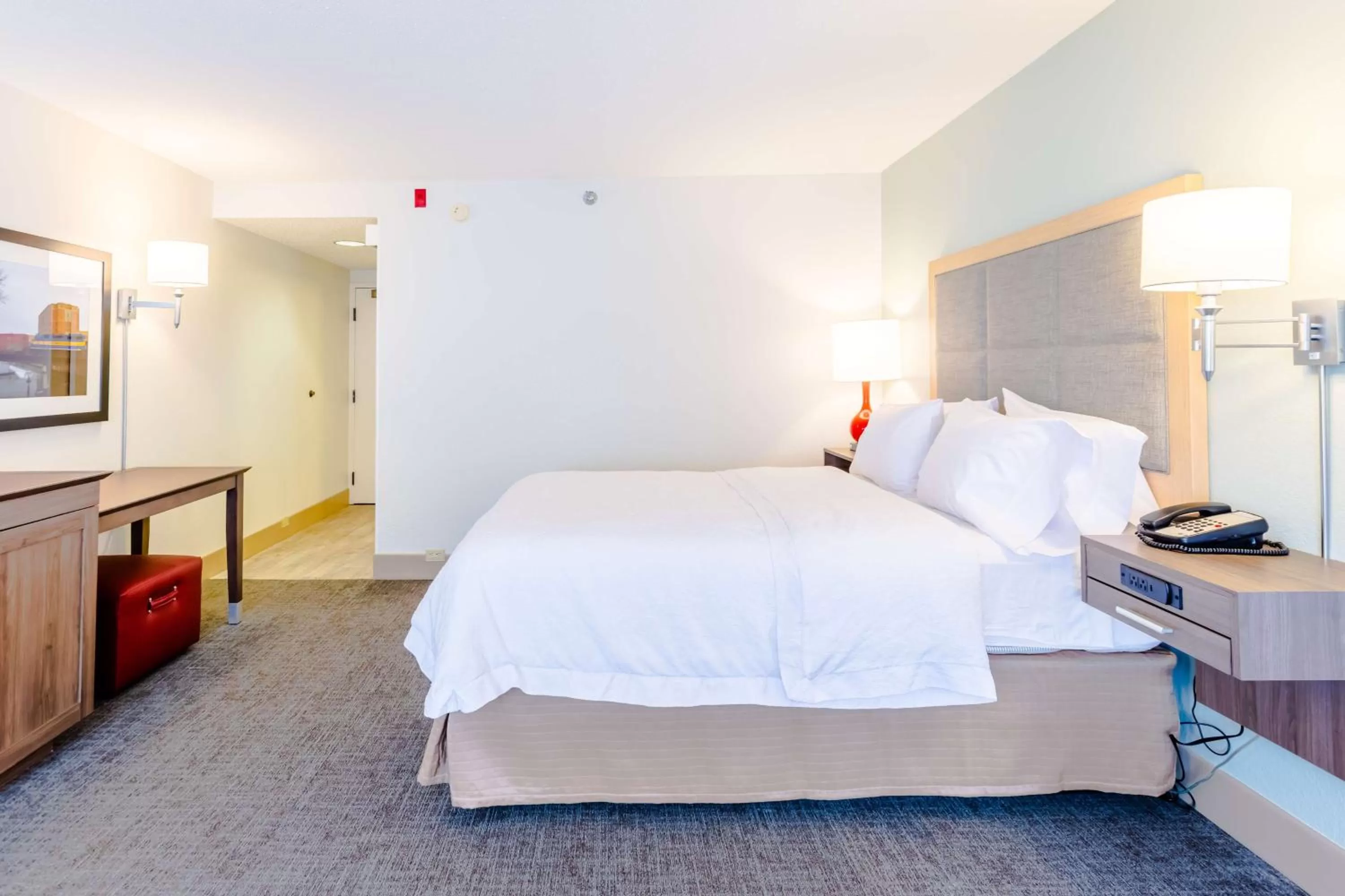 Bed in Hampton Inn Rochester