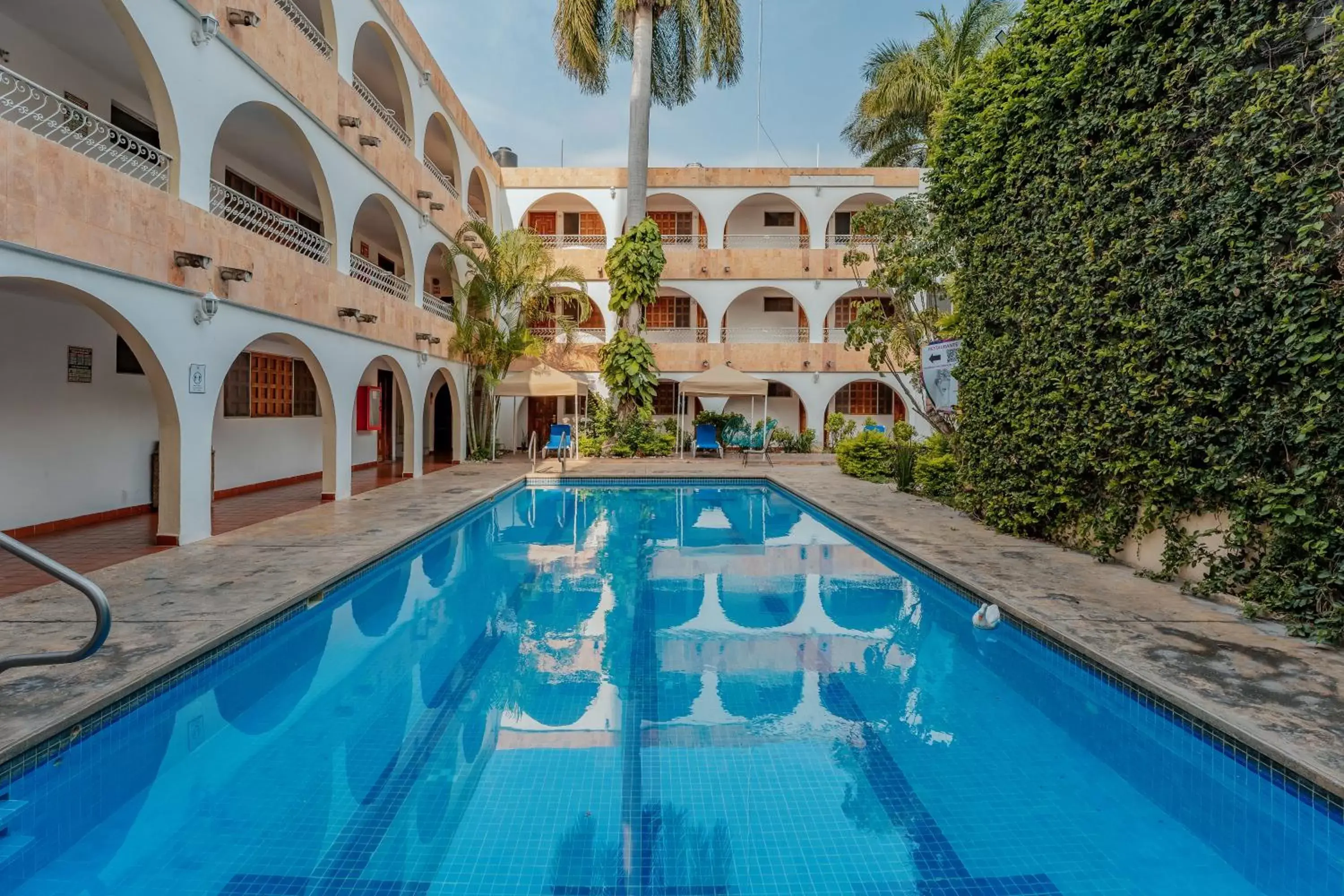 Swimming Pool in Hotel Maya Yucatan