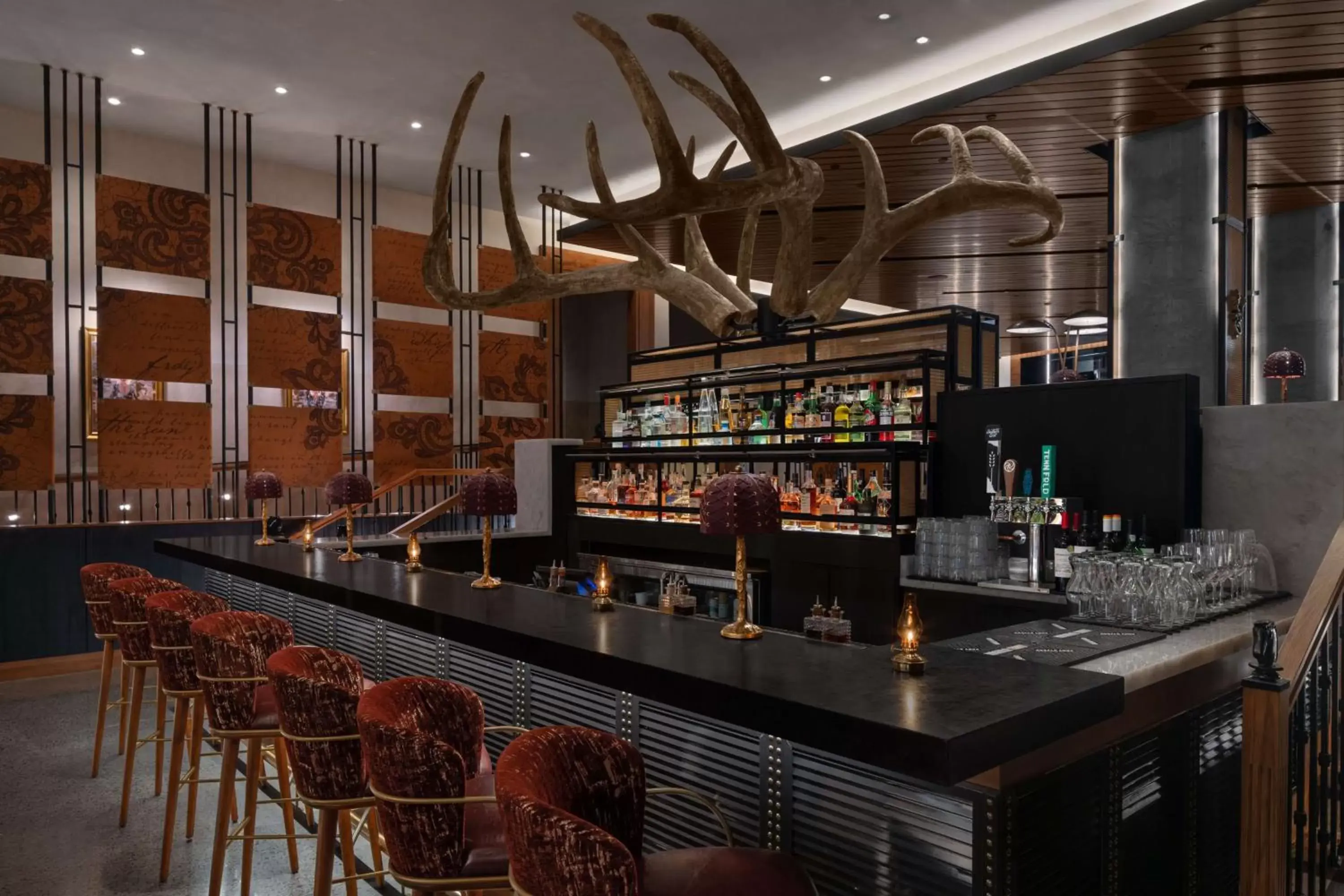 Lounge or bar, Lounge/Bar in Hotel Fraye Nashville, Curio Collection By Hilton