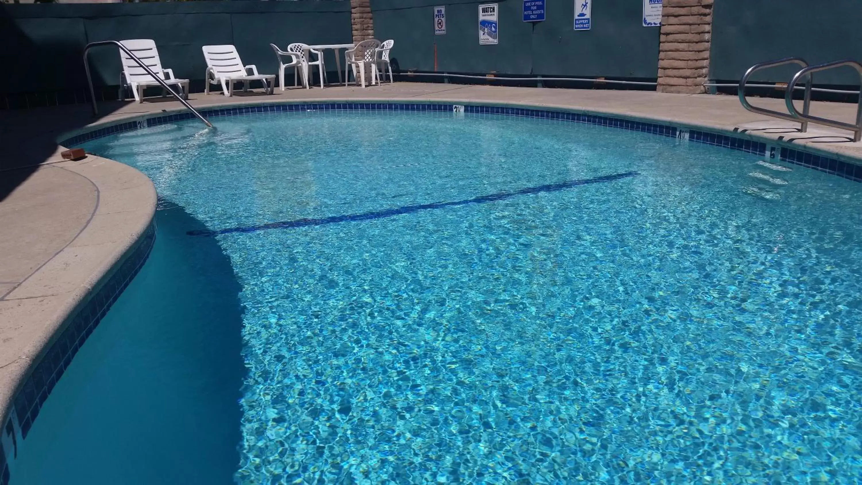 Day, Swimming Pool in Kona Inn Motel Anaheim