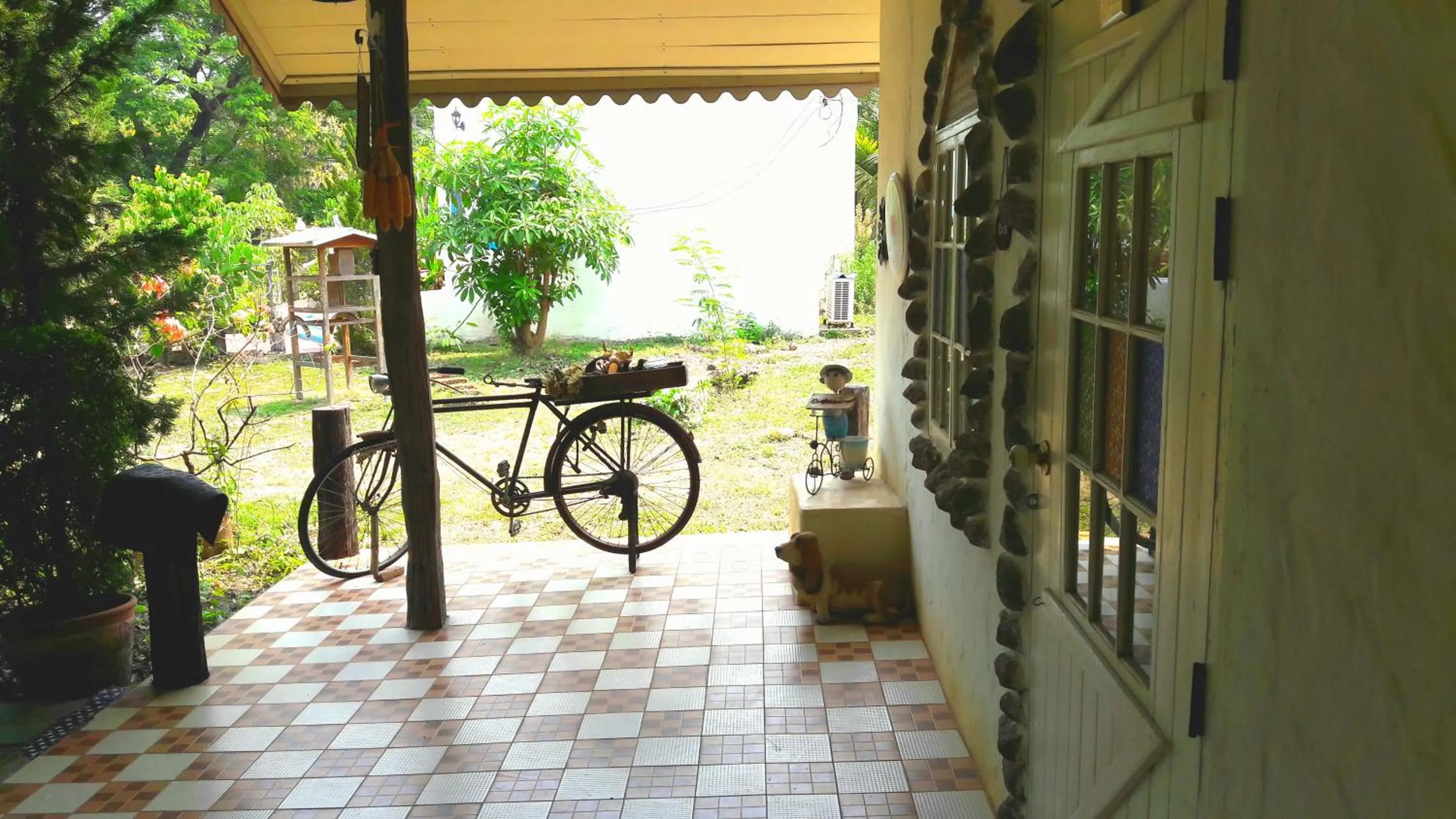 Garden view in Scenic Riverside Resort