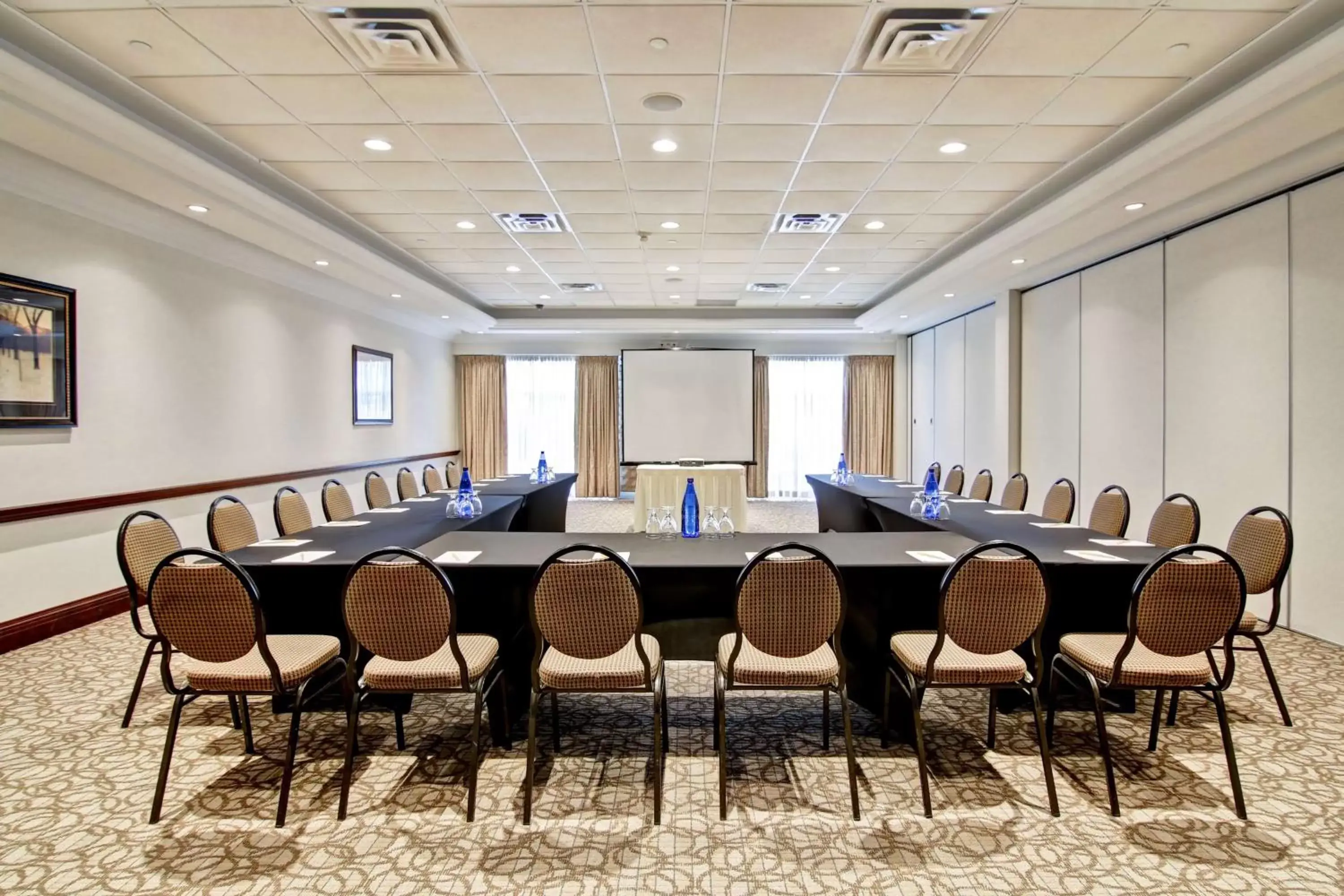 Meeting/conference room in Hilton Garden Inn Toronto/Burlington