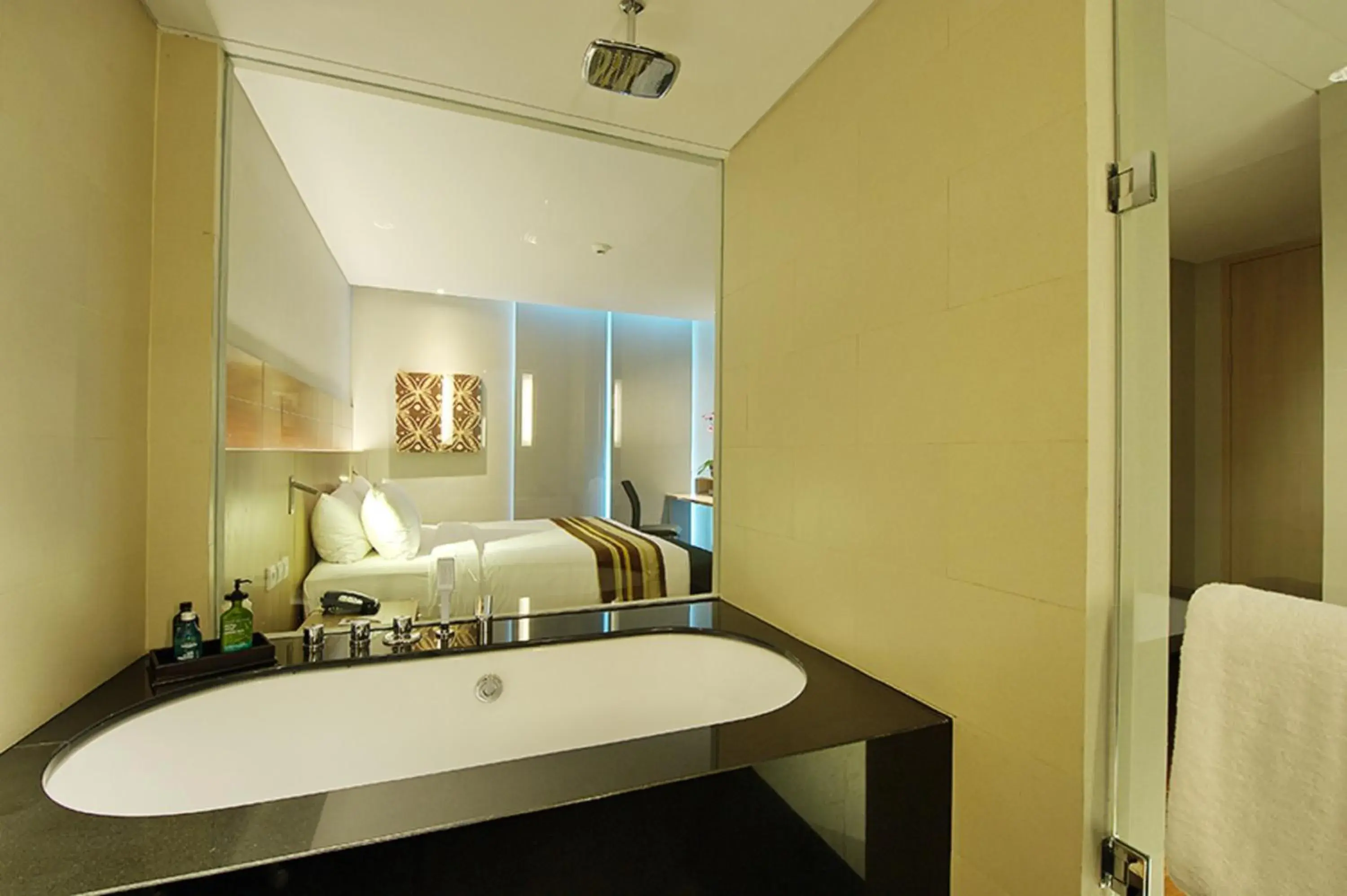 Bathroom in Ra Premiere Simatupang Jakarta