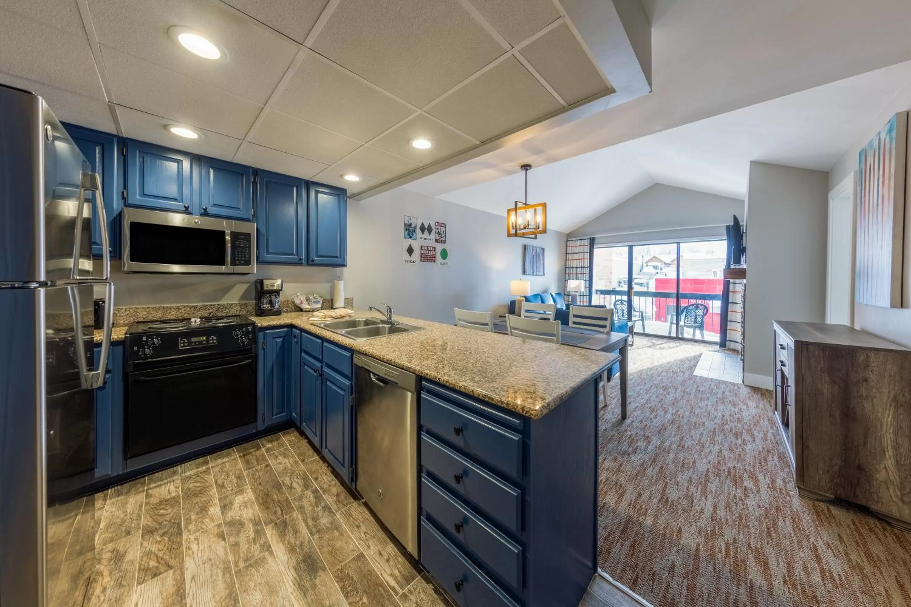 kitchen in Park Plaza Resort - Park City, Ascend Collection Hotel