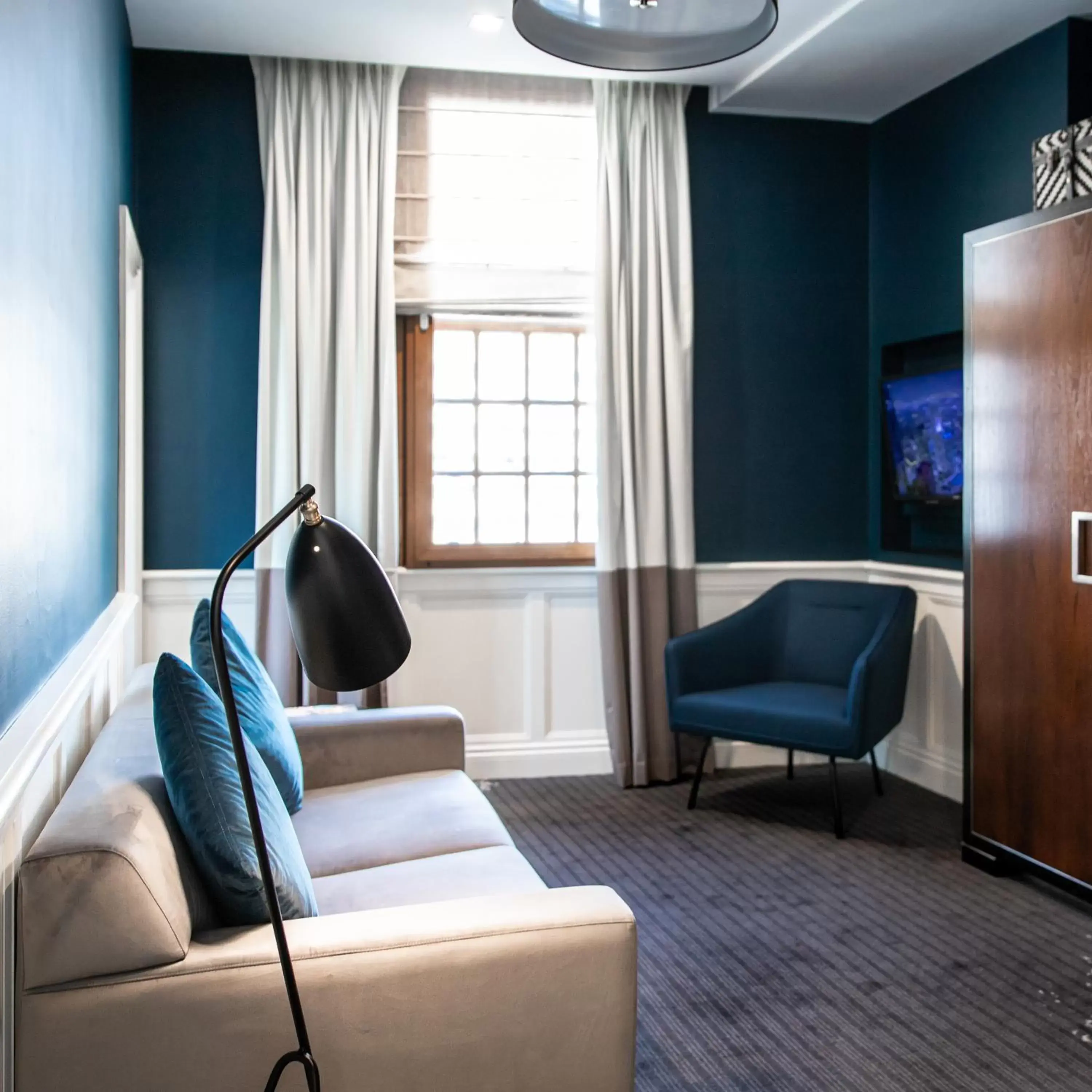 Living room, Seating Area in The Inchcolm by Ovolo