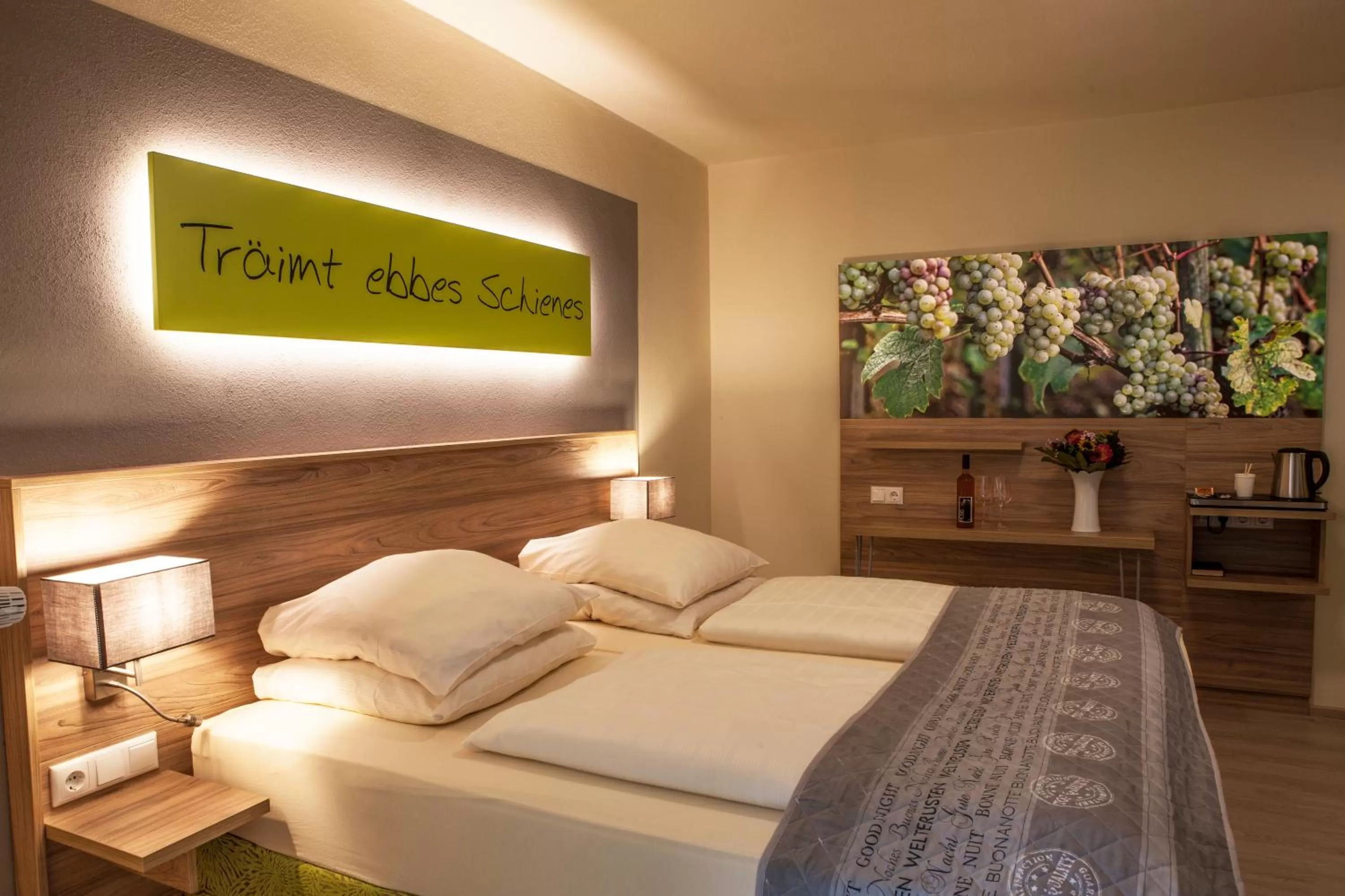 Photo of the whole room, Bed in Moselromantik Hotel Am Panoramabogen