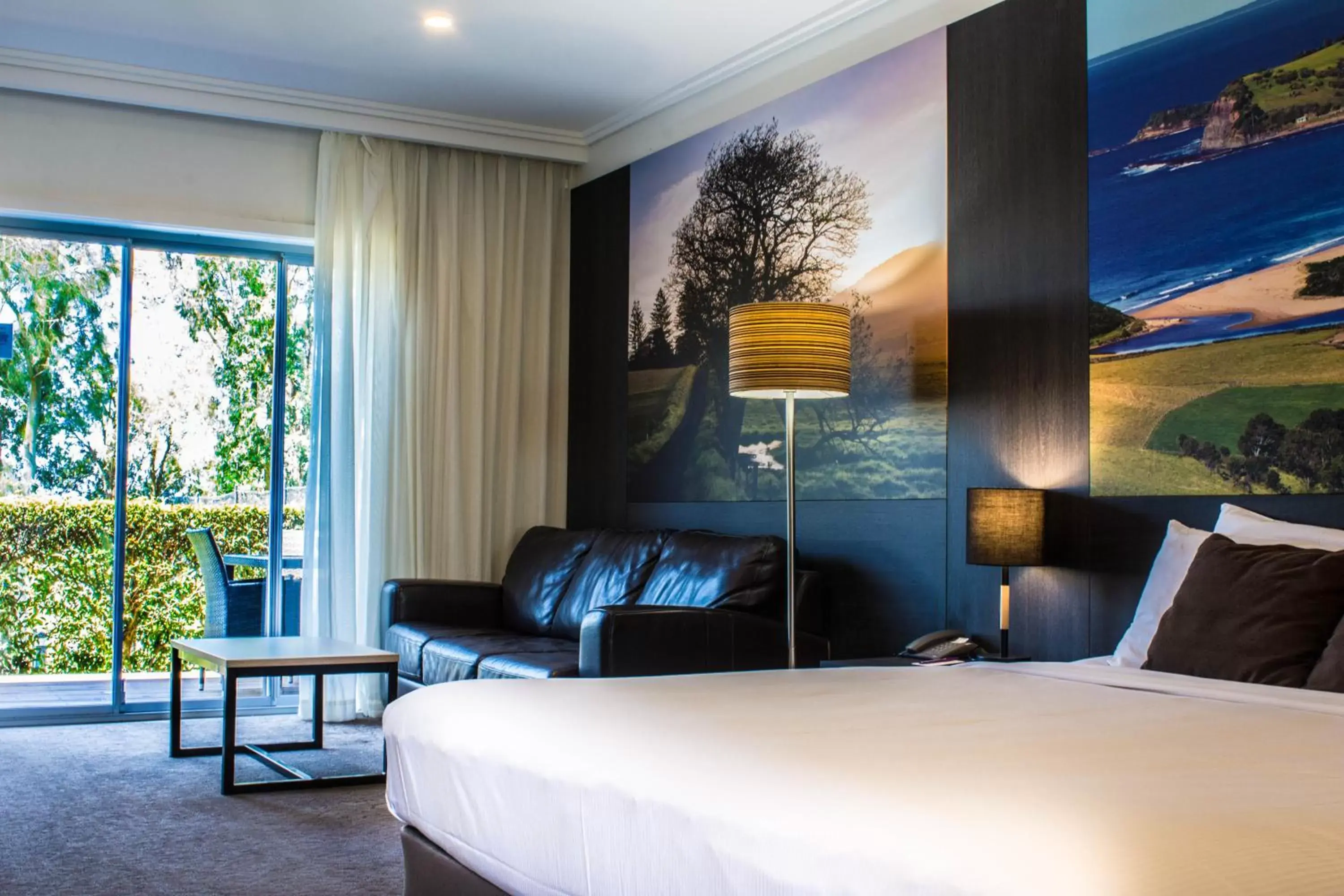 Bed in Mercure Gerringong Resort