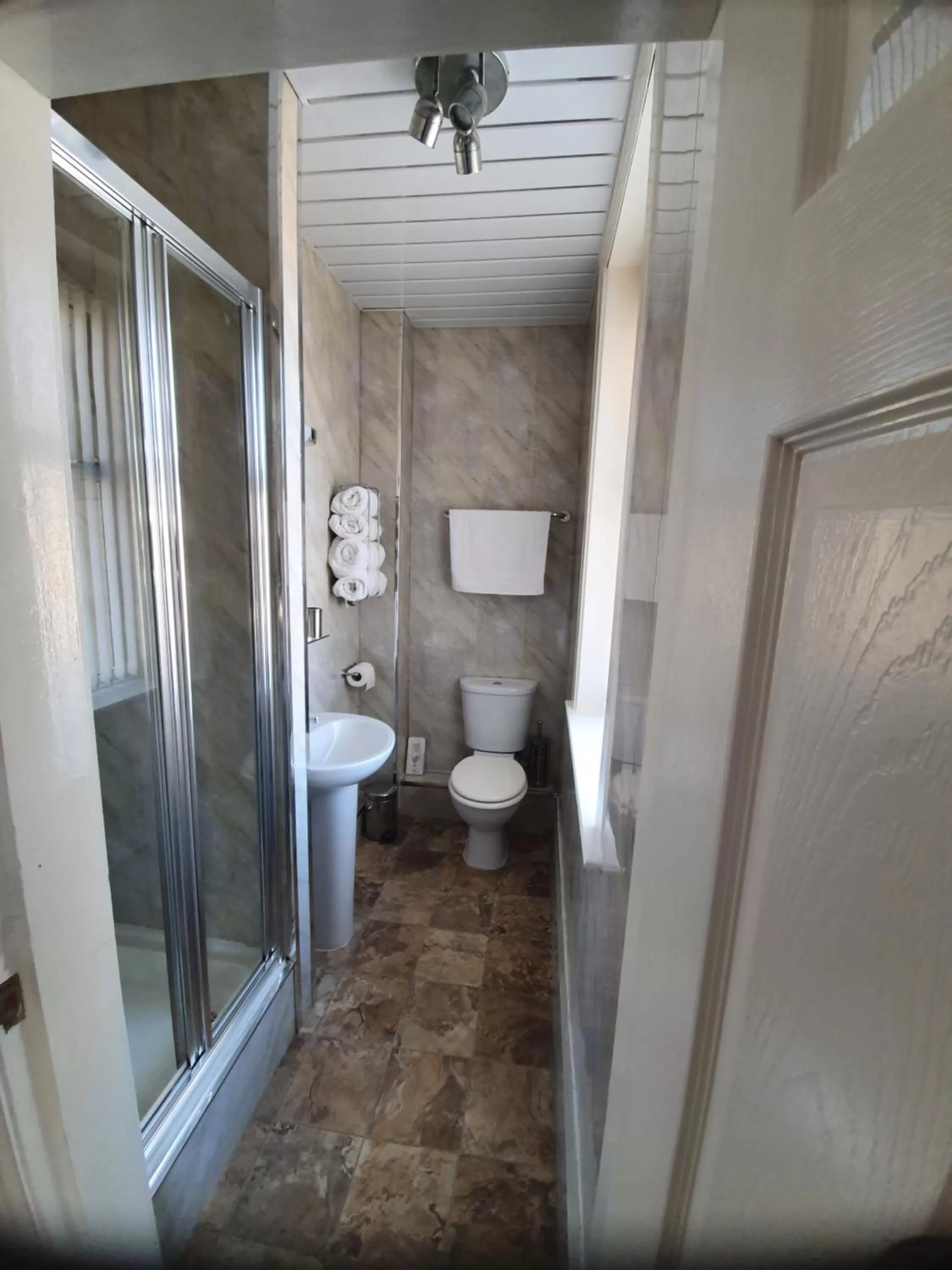 Shower in The Dudley Hotel