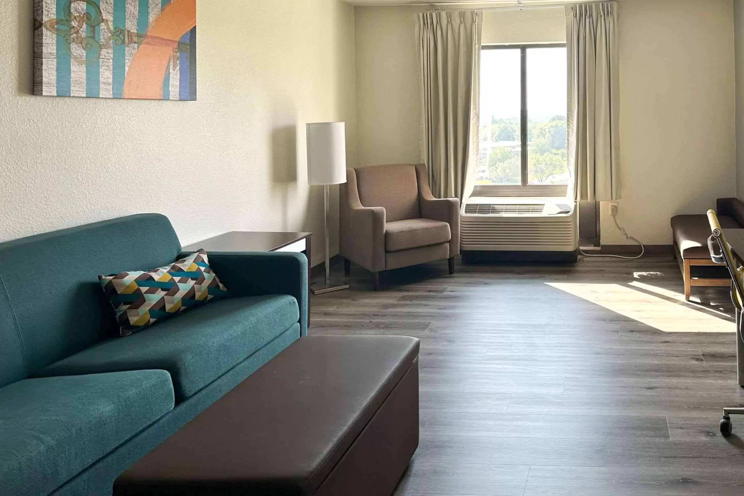 Bedroom, Seating Area in MainStay Suites