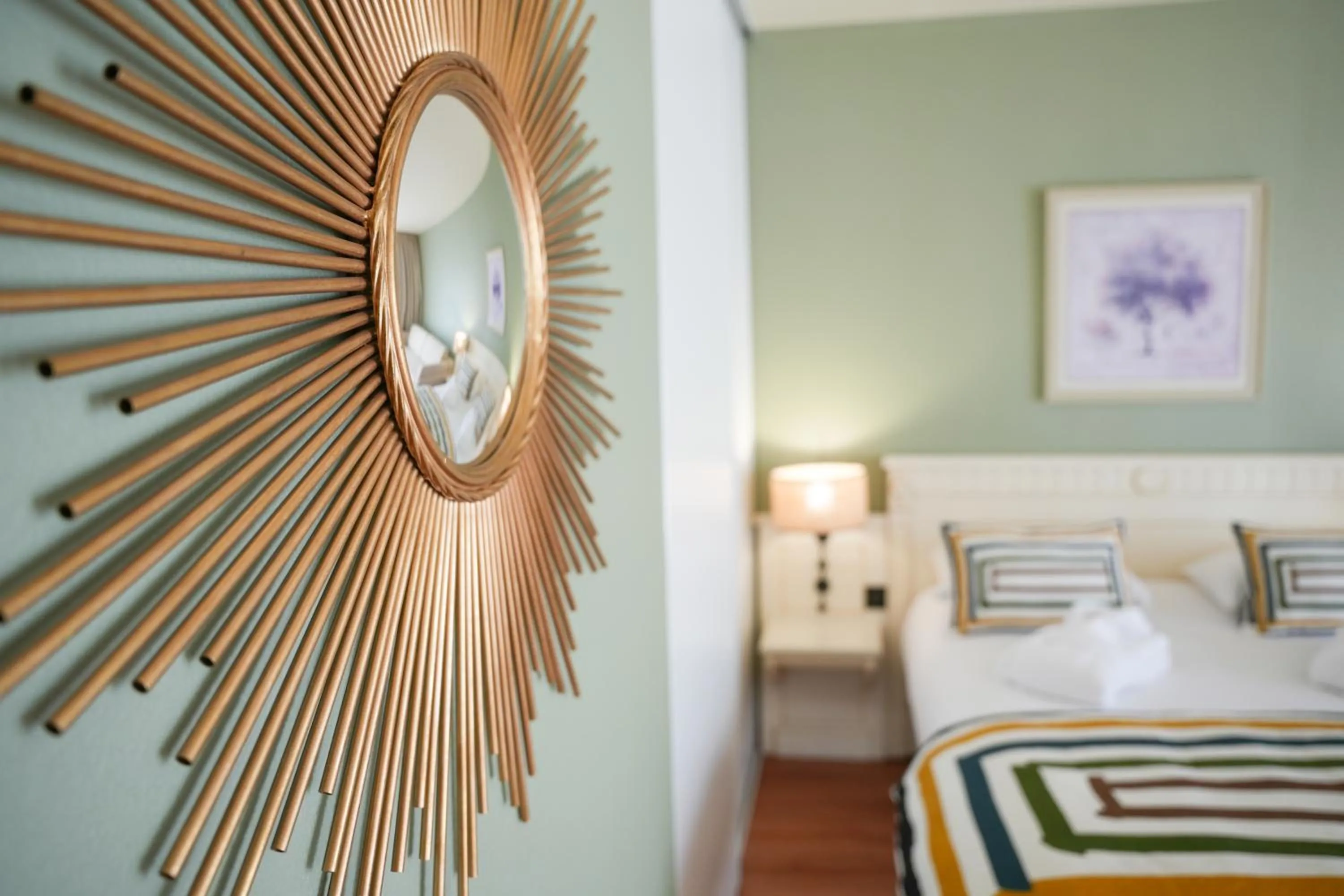 Decorative detail, Bed in Hôtel Mount Venturi - Aix-En-Provence Sainte-Victoire - Bar & Restaurant & Padel