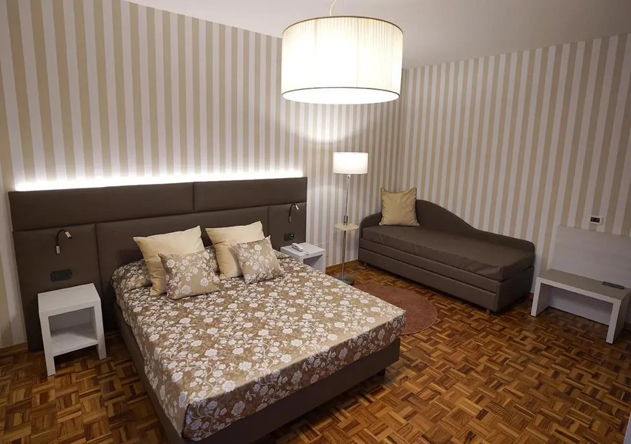 Bed in Hotel Continentale Bed in Hotel Continentale