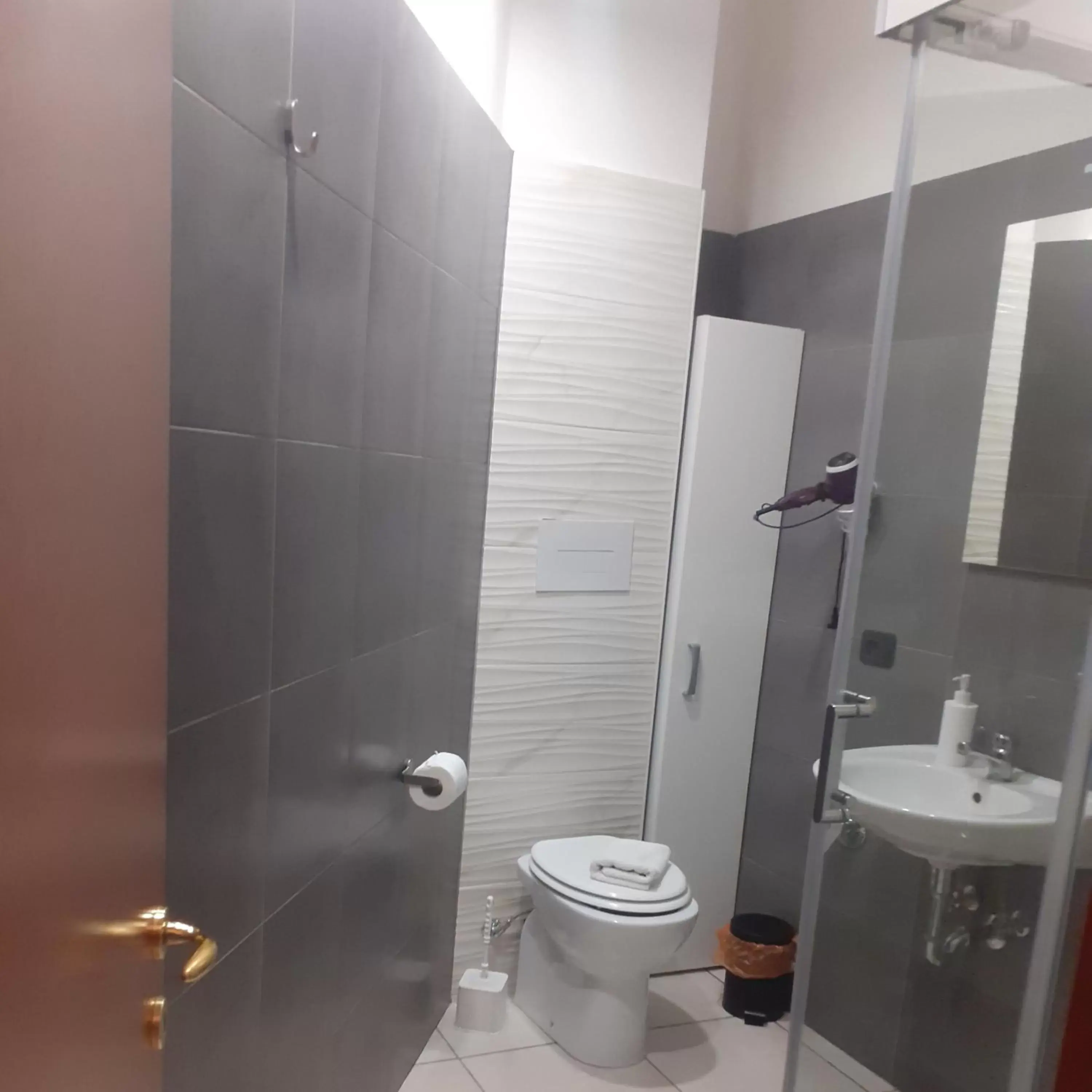 Bathroom in B&B 30 mt dal Duomo