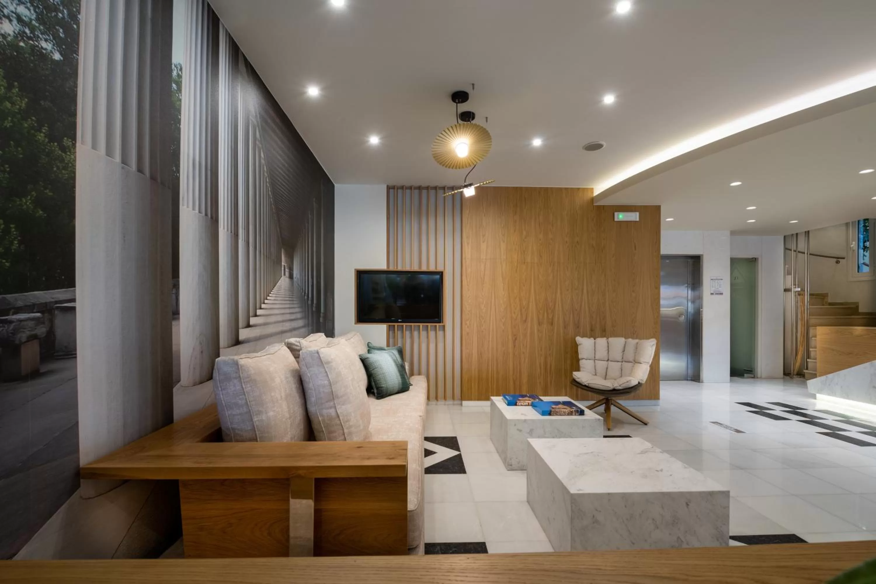 Communal lounge/ TV room in Elounda Akti Olous (Adults Only)